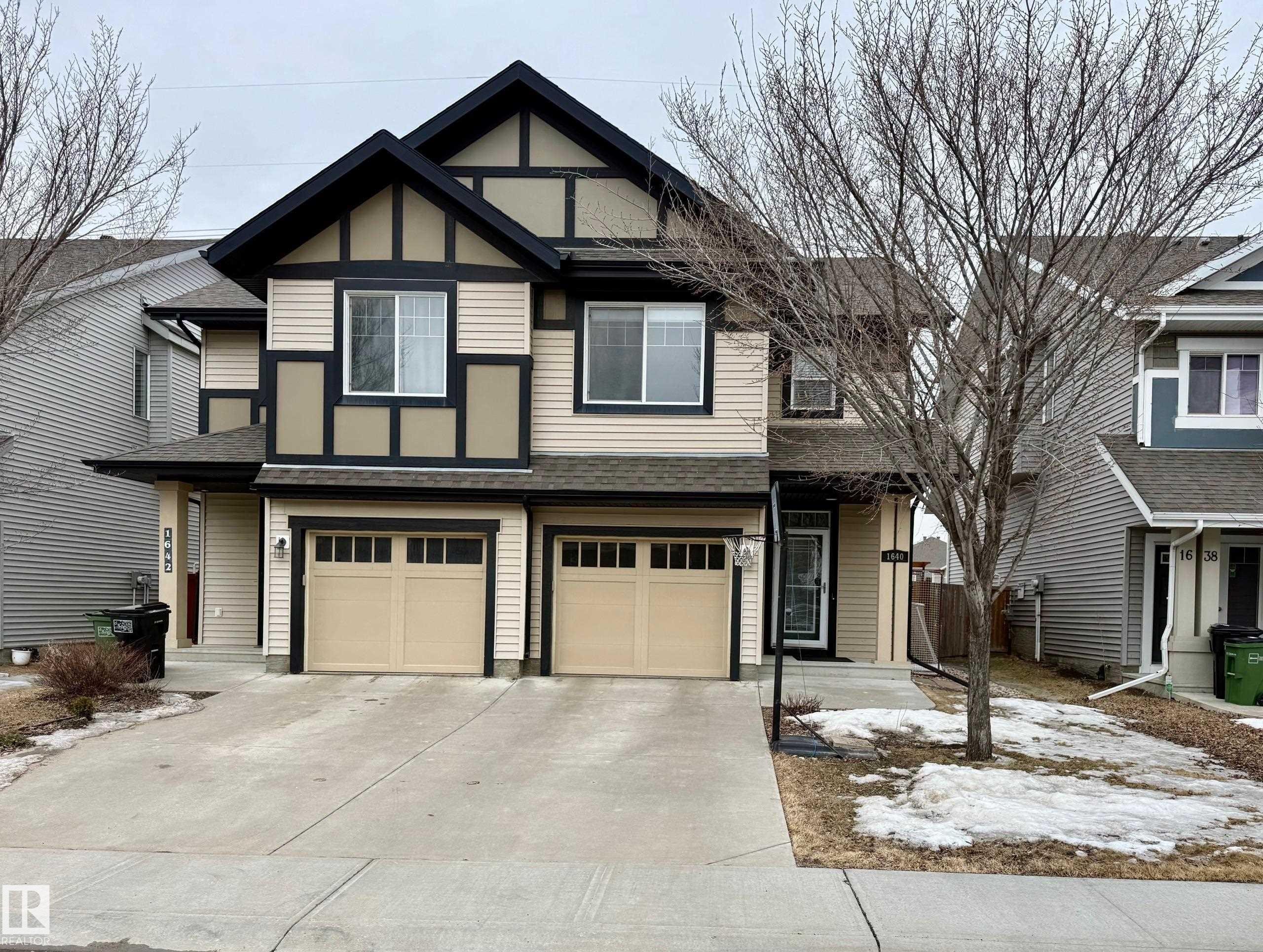 1640 Chapman Way, Edmonton, AB
