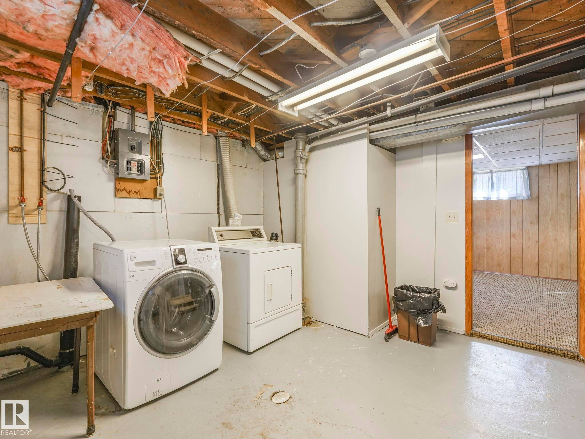 12245 96 Street, Edmonton, AB - Indoor Photo Showing Laundry Room