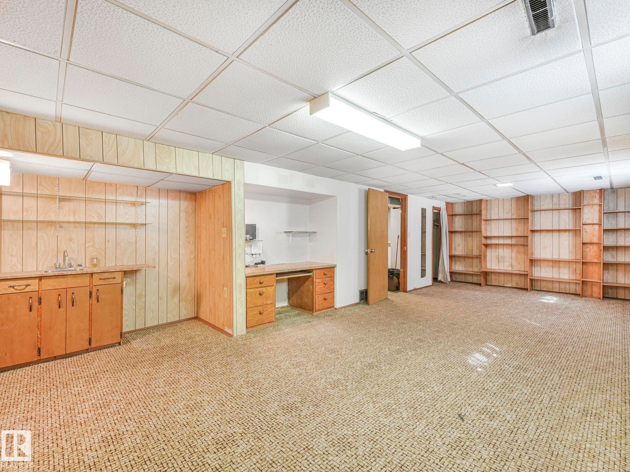 12245 96 Street, Edmonton, AB - Indoor