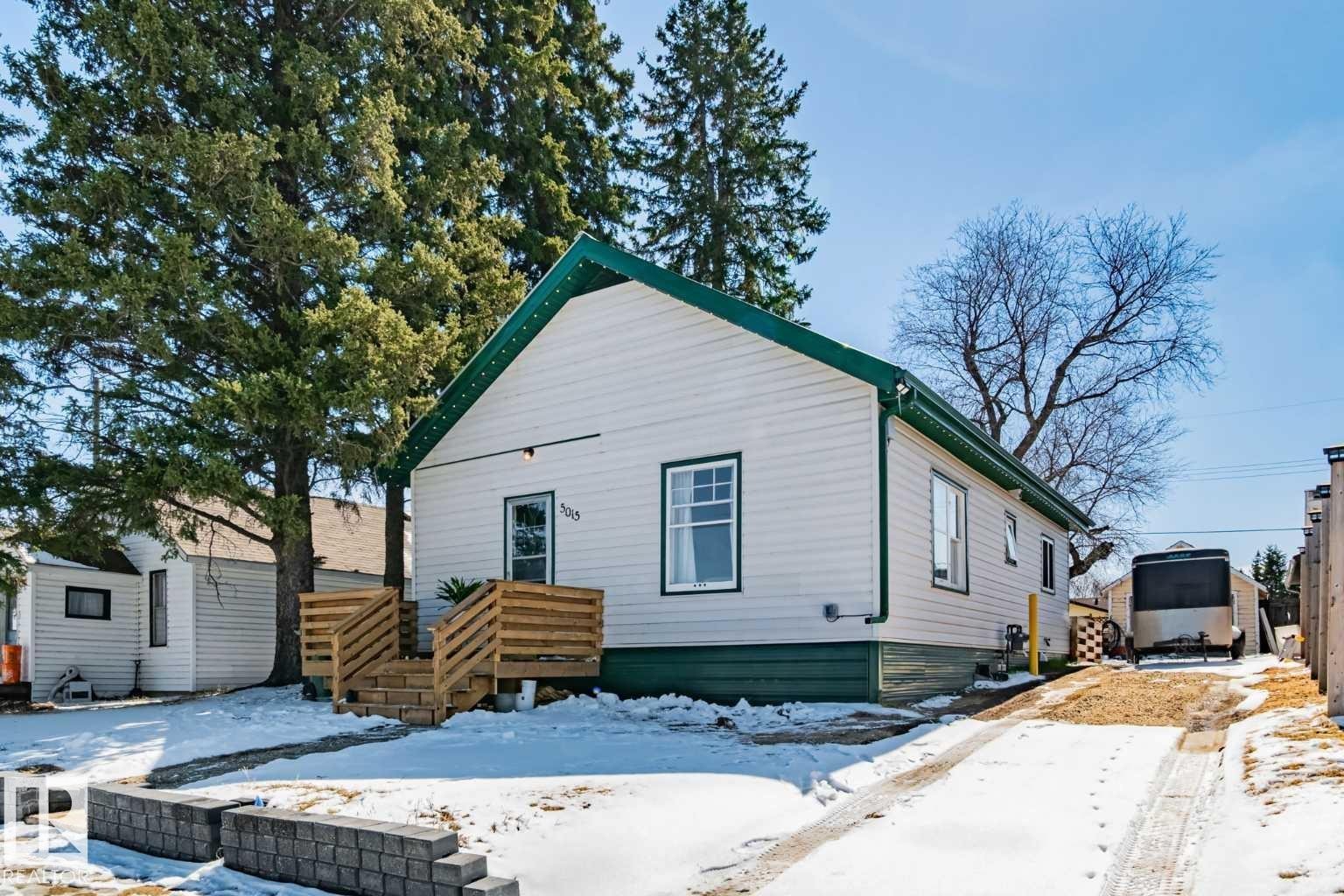 5015 49 Avenue, Onoway, AB - Outdoor With Exterior
