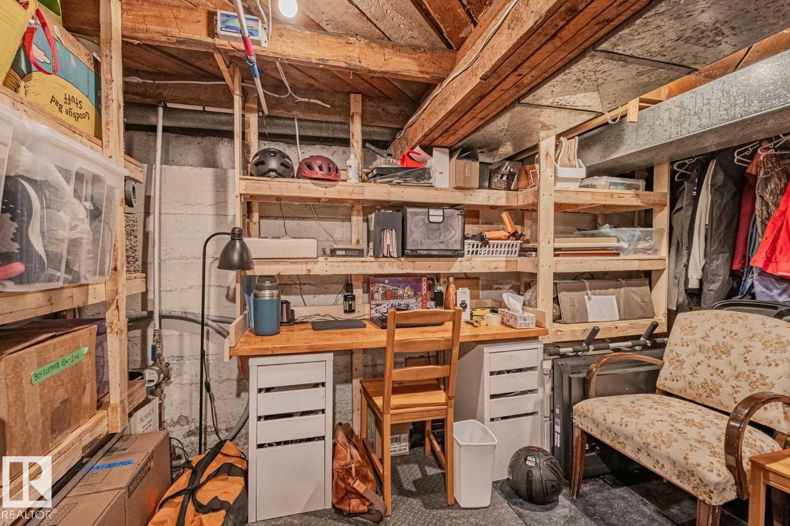 5015 49 Avenue, Onoway, AB - Indoor