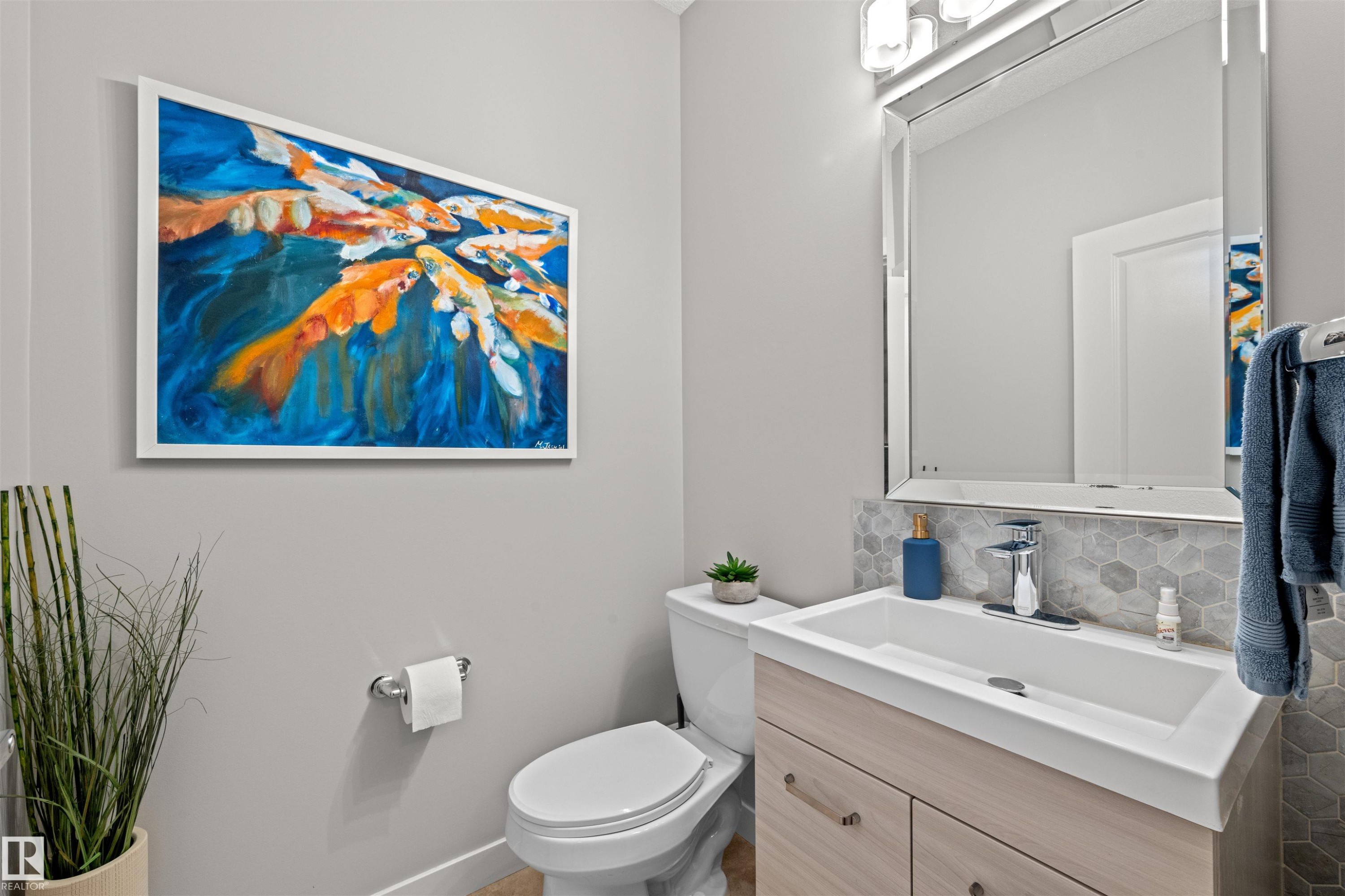 12927 202 Street, Edmonton, AB - Indoor Photo Showing Bathroom