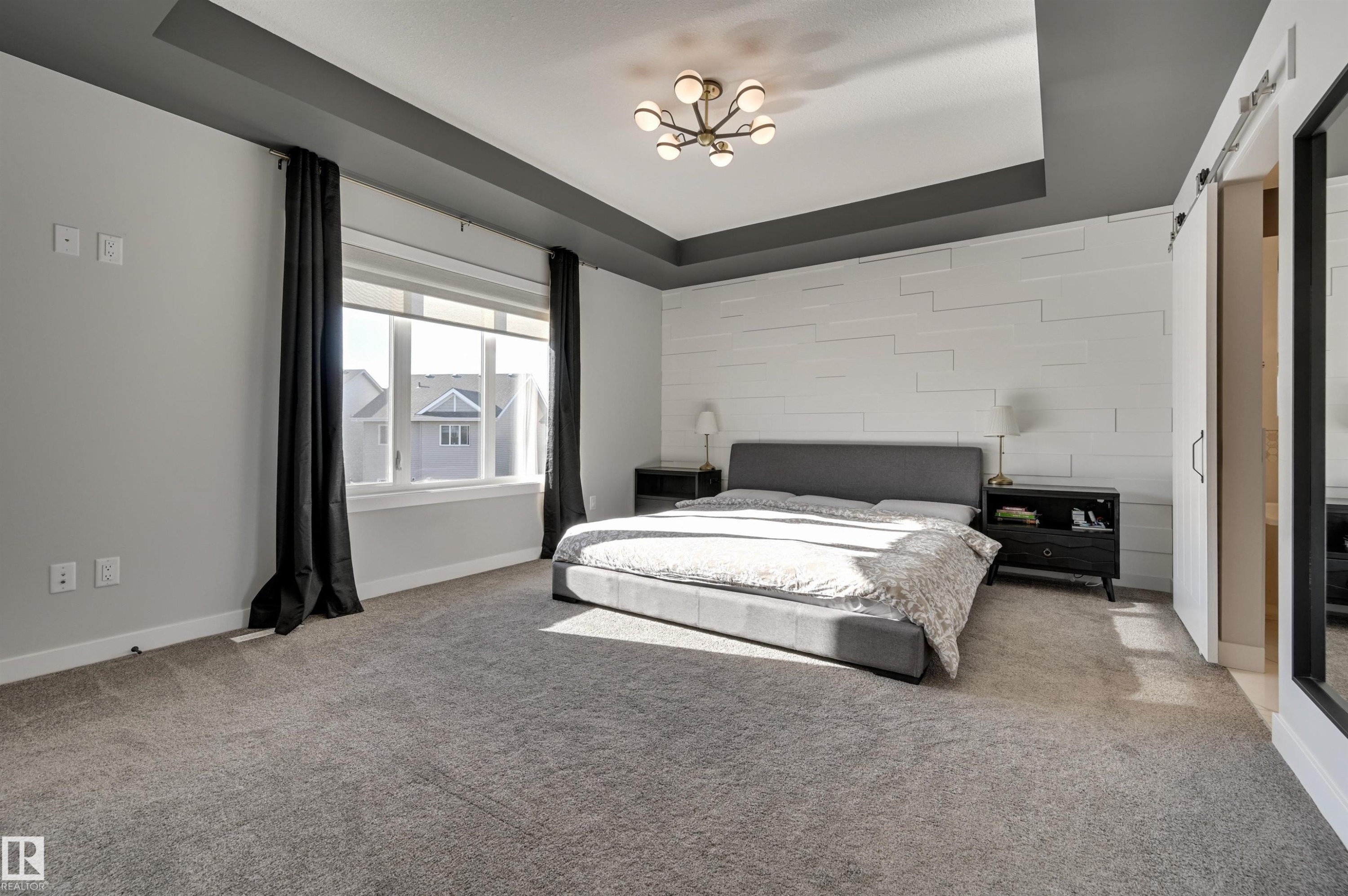 550 Eagleson Wynd, Edmonton, AB - Indoor Photo Showing Bedroom