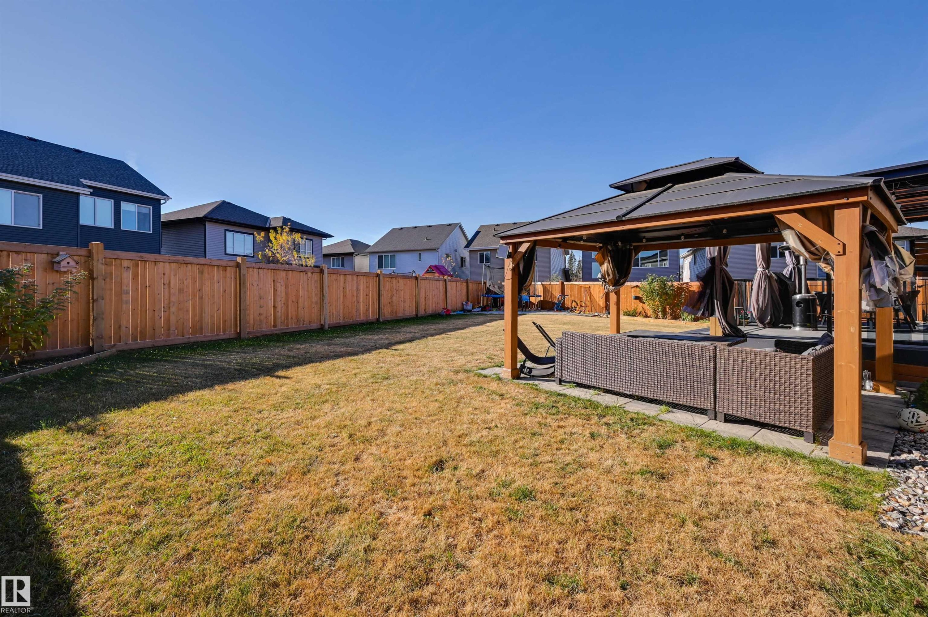550 Eagleson Wynd, Edmonton, AB - Outdoor