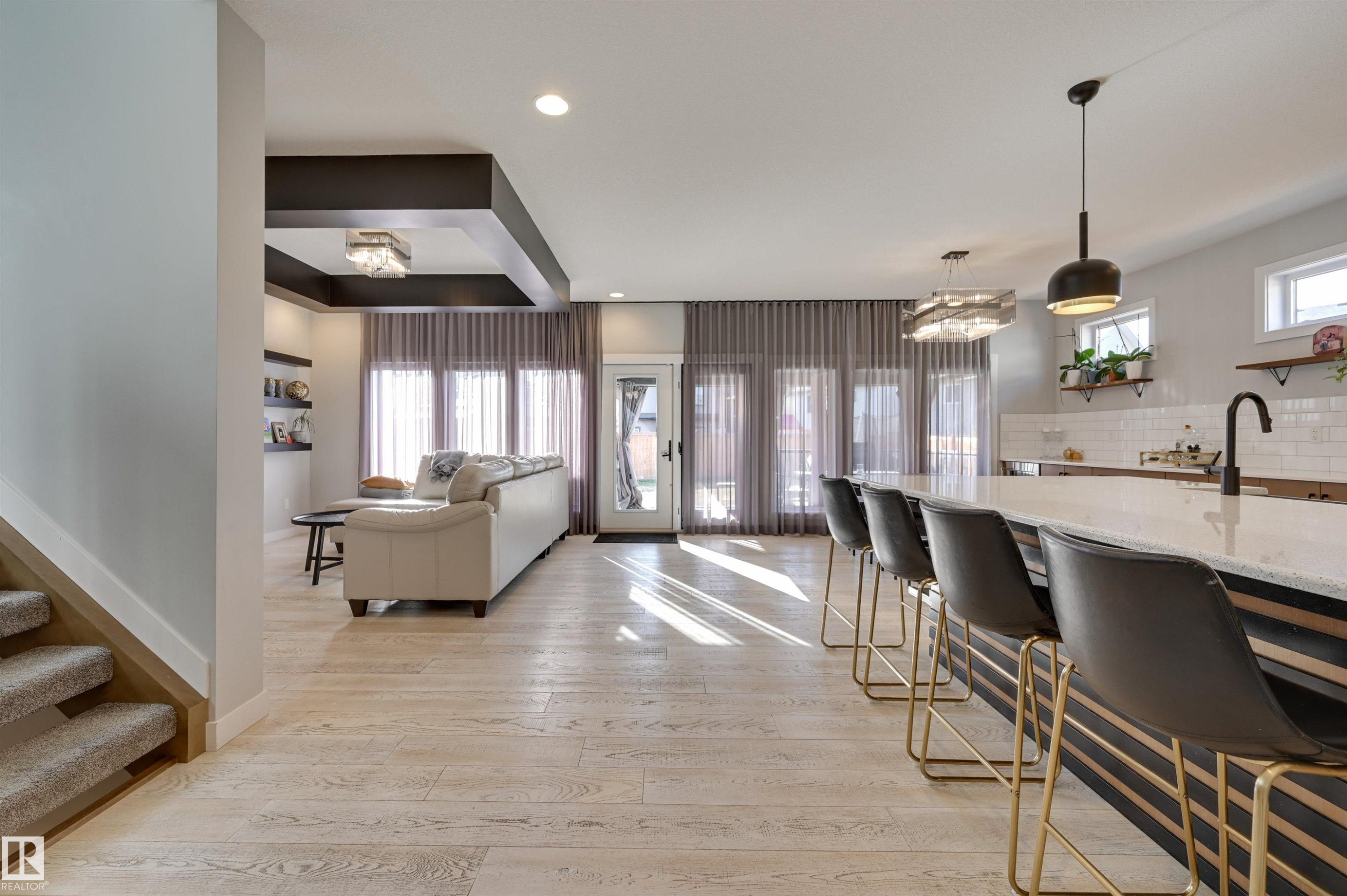 550 Eagleson Wynd, Edmonton, AB - Indoor