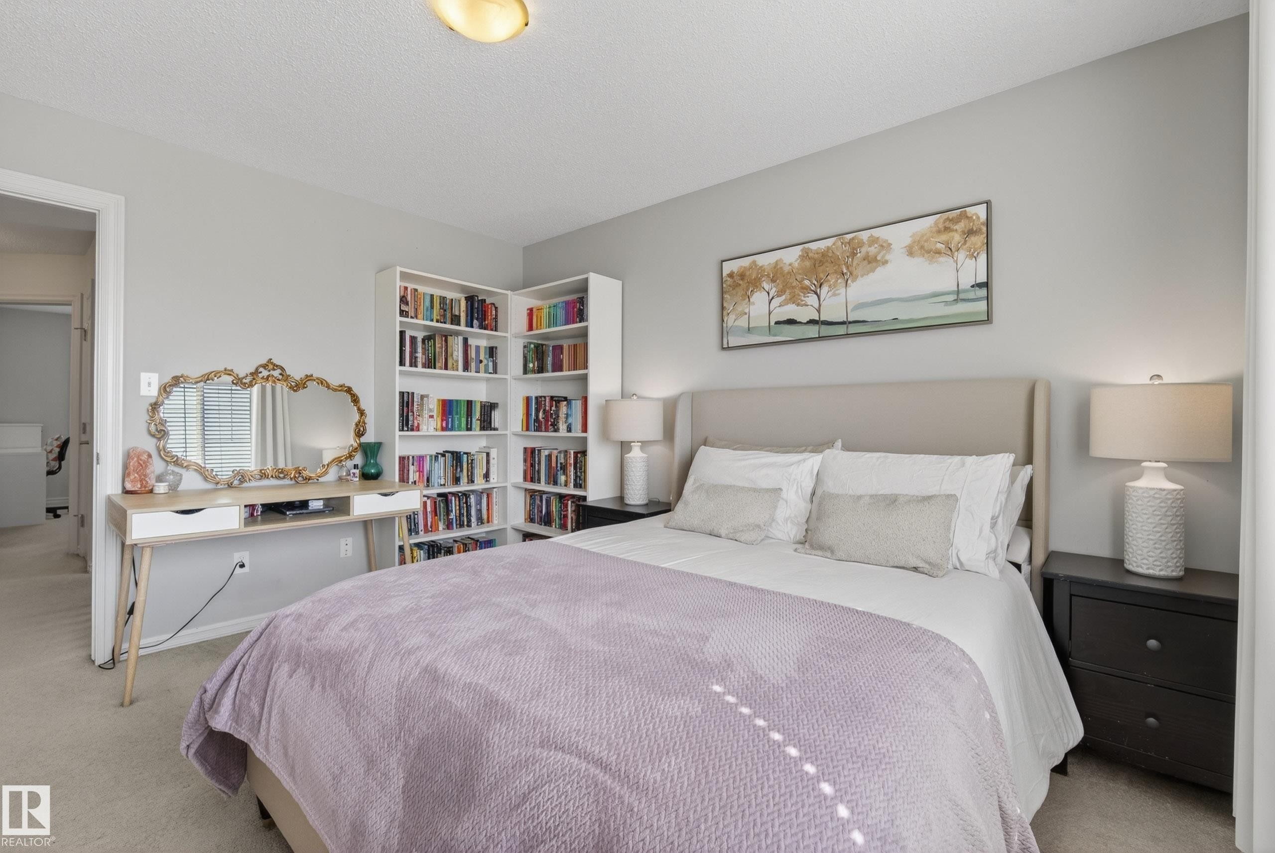 Bedroom featuring carpet flooring and light gray walls - 1148 35 Avenue, Edmonton, AB - Indoor Photo Showing Bedroom