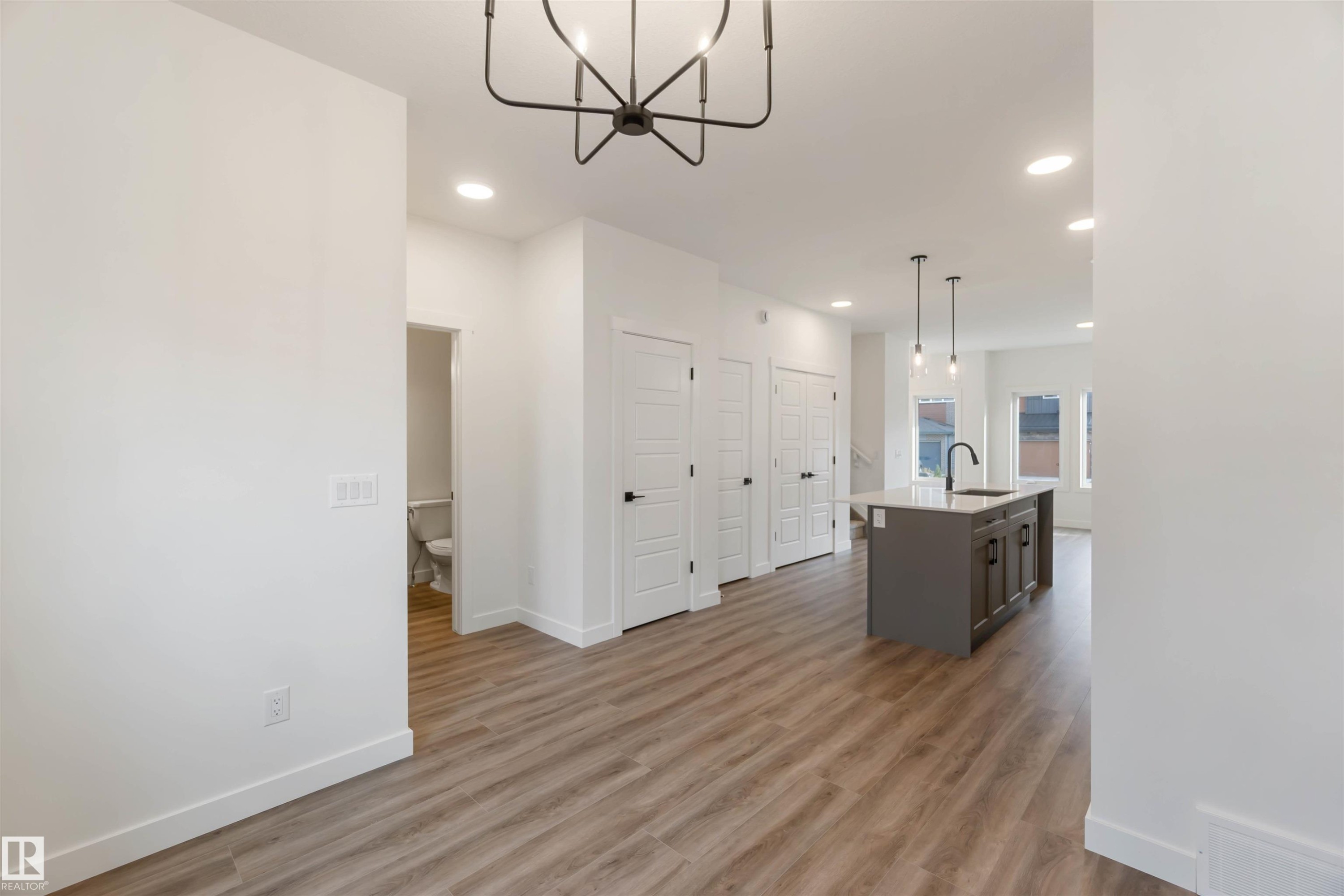 1003 Aster Boulevard, Edmonton, AB - Indoor Photo Showing Other Room