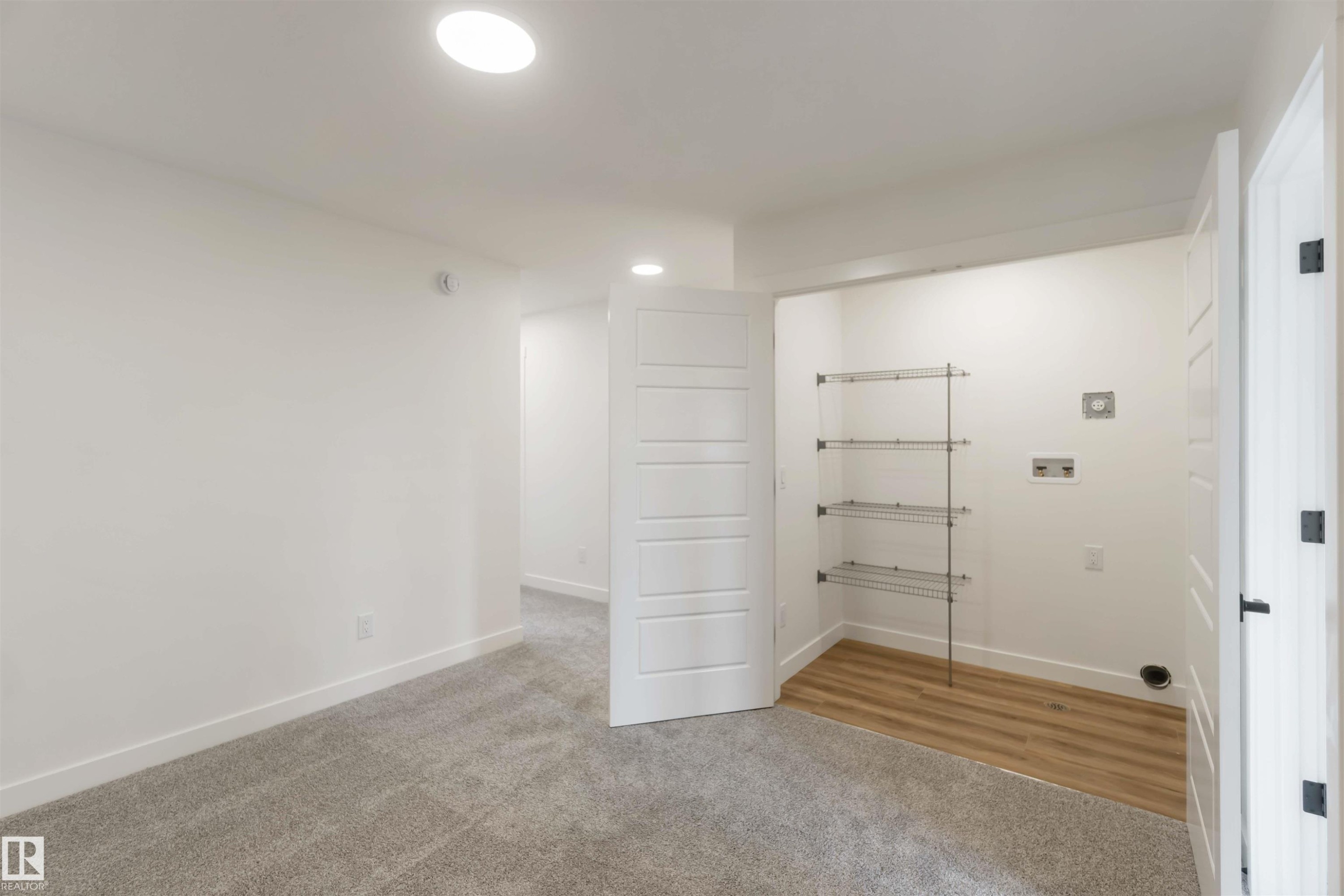 1003 Aster Boulevard, Edmonton, AB - Indoor Photo Showing Other Room