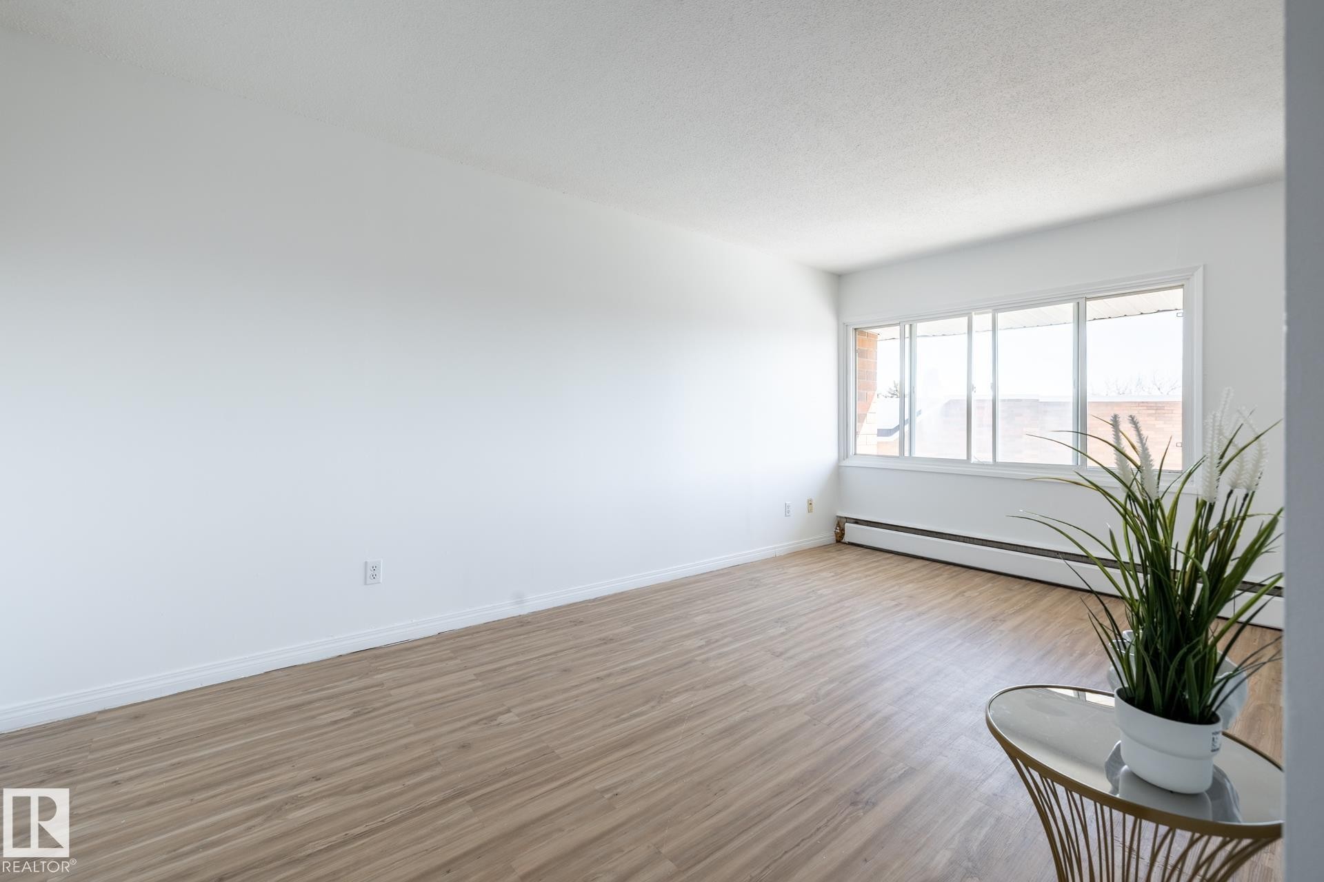 502D 2908 116A Avenue, Edmonton, AB - Indoor Photo Showing Other Room