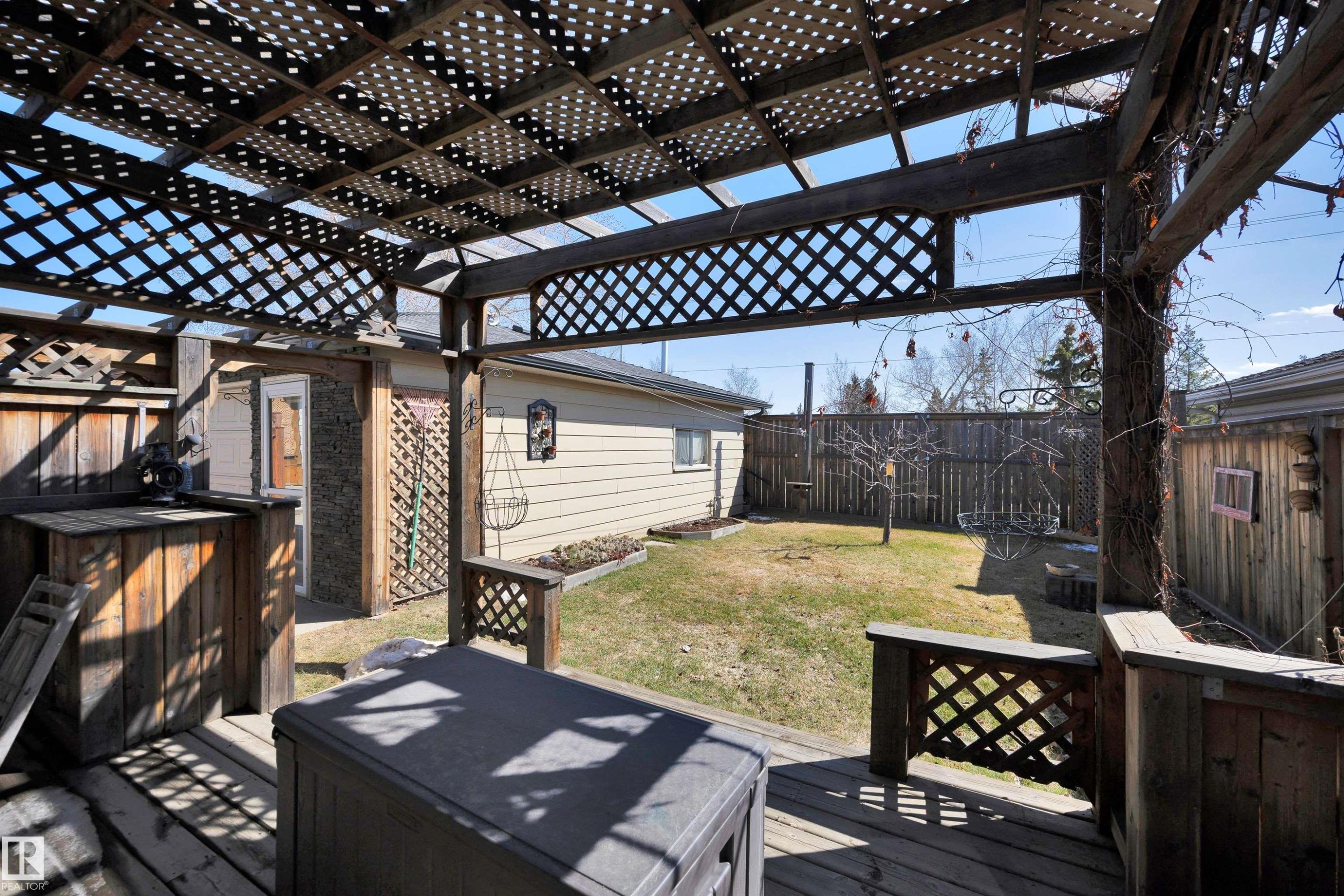 4231 39 Avenue, Leduc, AB - Outdoor With Exterior