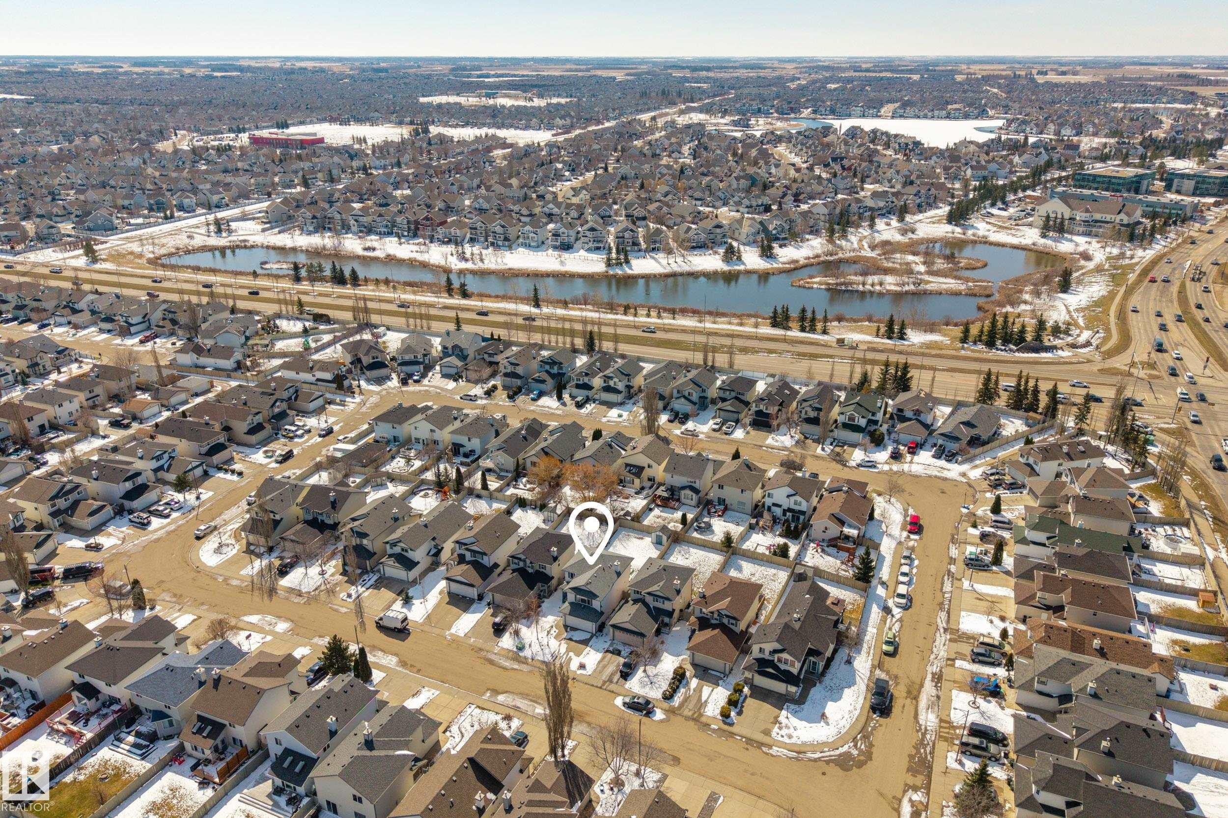 8915 7 Avenue, Edmonton, AB - Outdoor With View