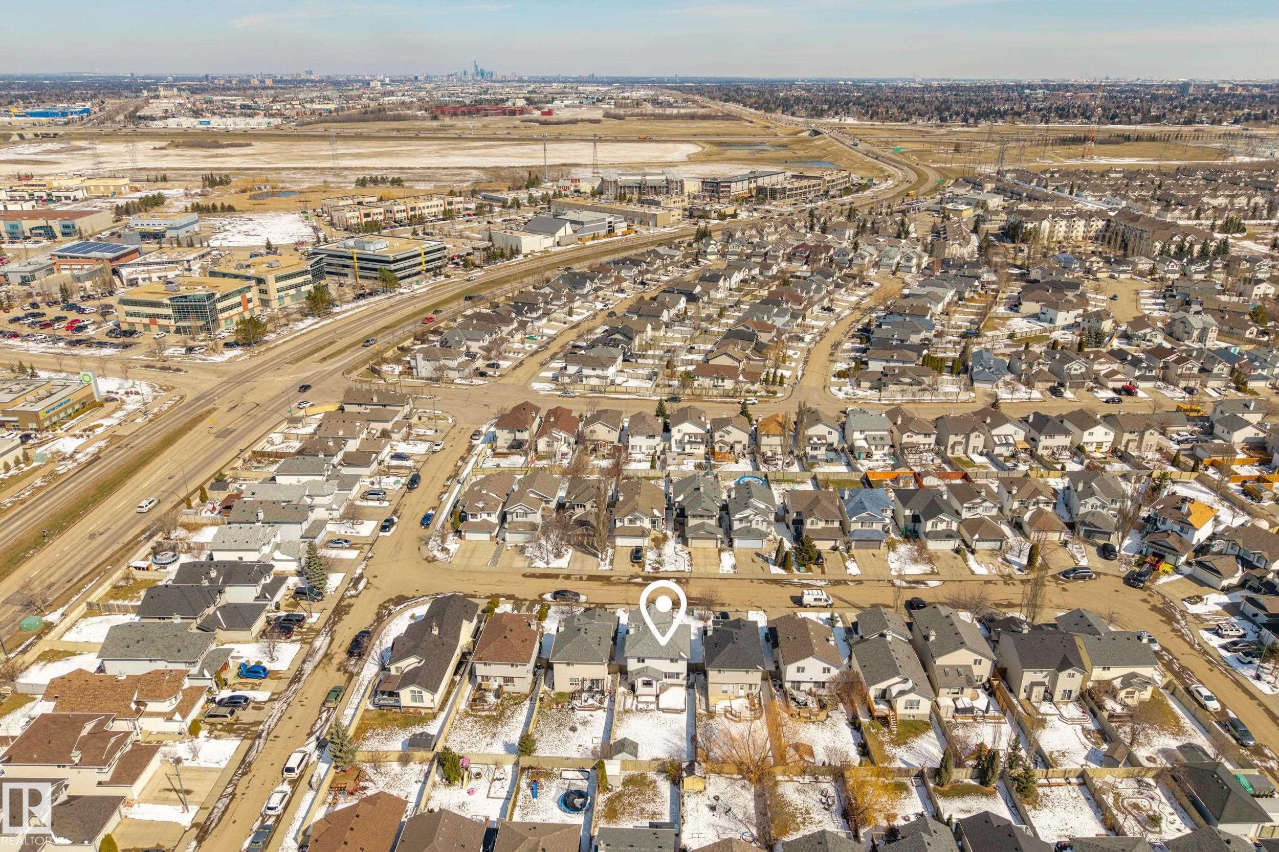 8915 7 Avenue, Edmonton, AB - Outdoor With View