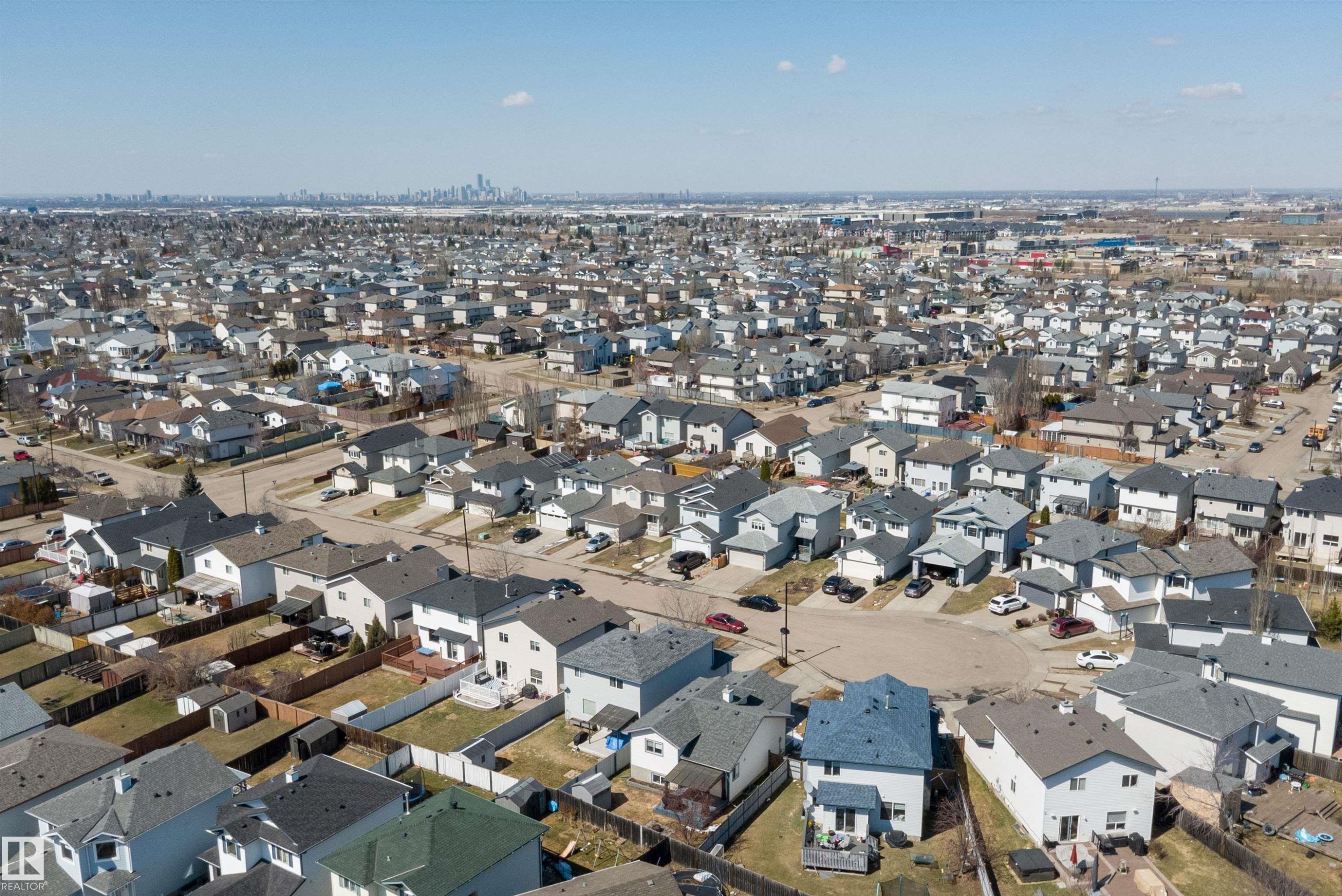 Image quality insufficient for description - 1811 37 Avenue, Edmonton, AB - Outdoor With View