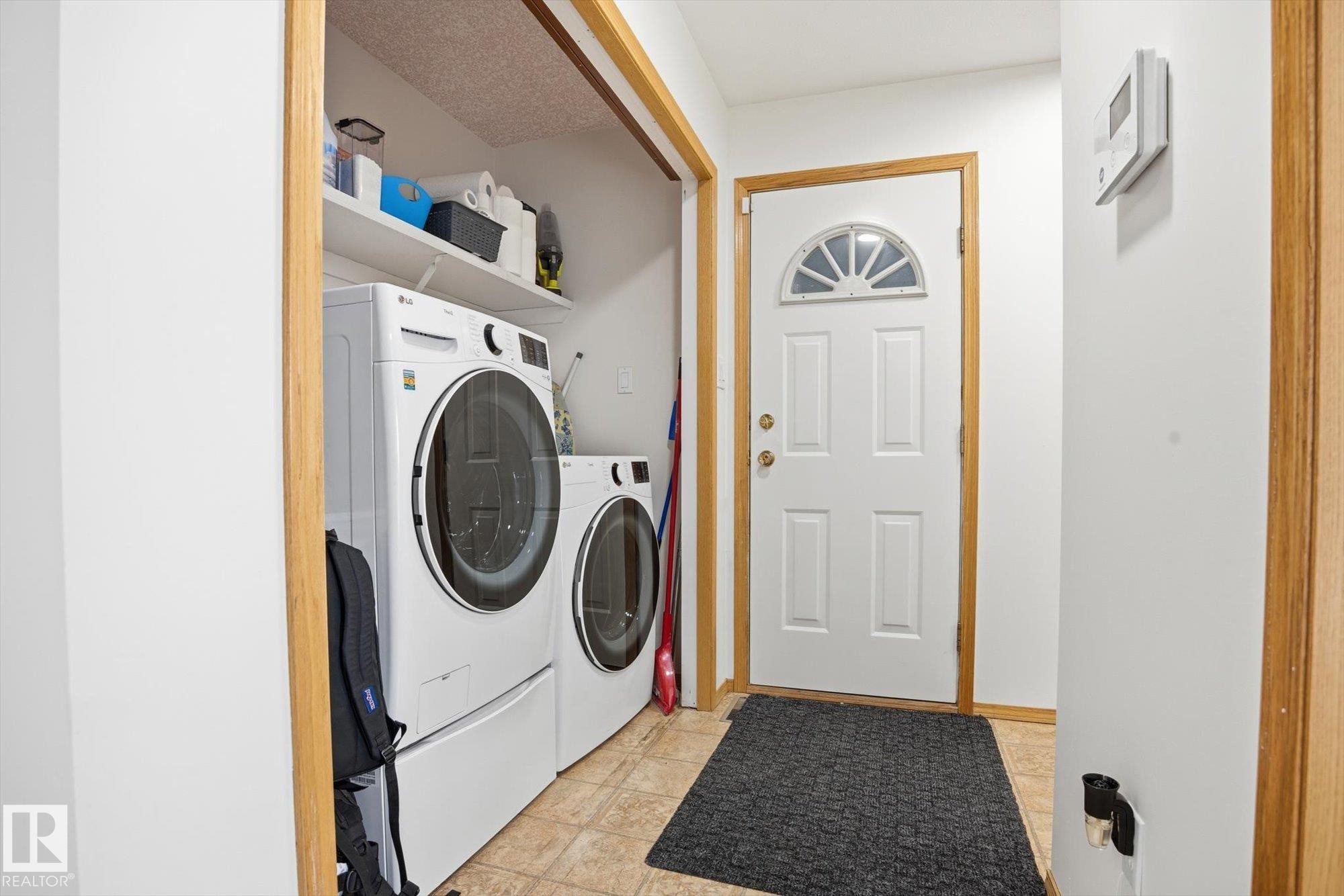 7220 157 Avenue, Edmonton, AB - Indoor Photo Showing Laundry Room