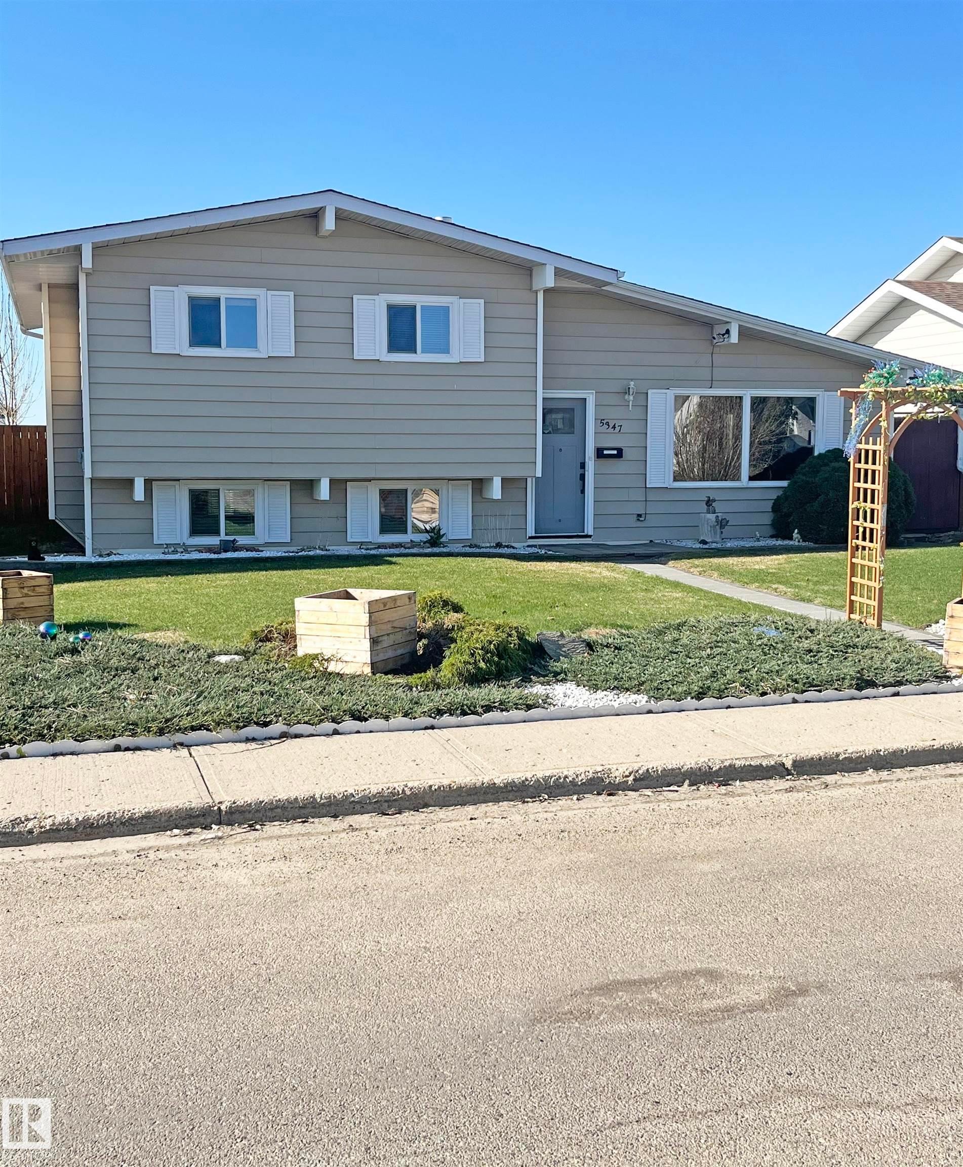 5347 36 Ave, Wetaskiwin, AB - Outdoor