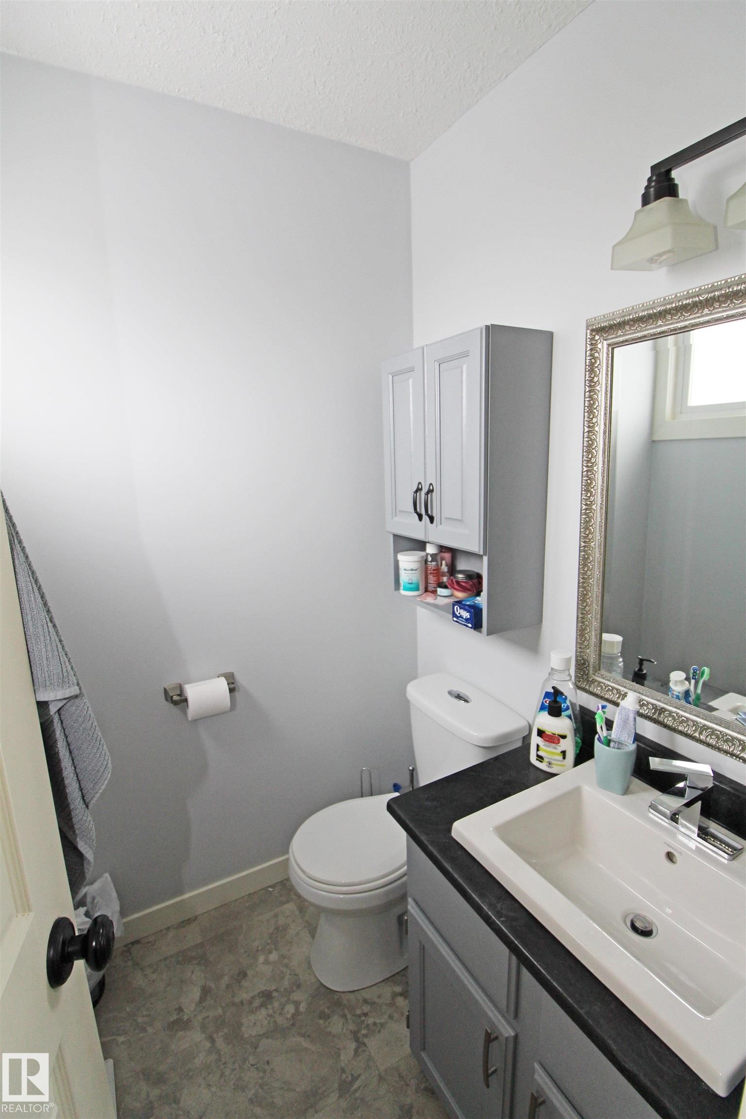 5347 36 Ave, Wetaskiwin, AB - Indoor Photo Showing Bathroom