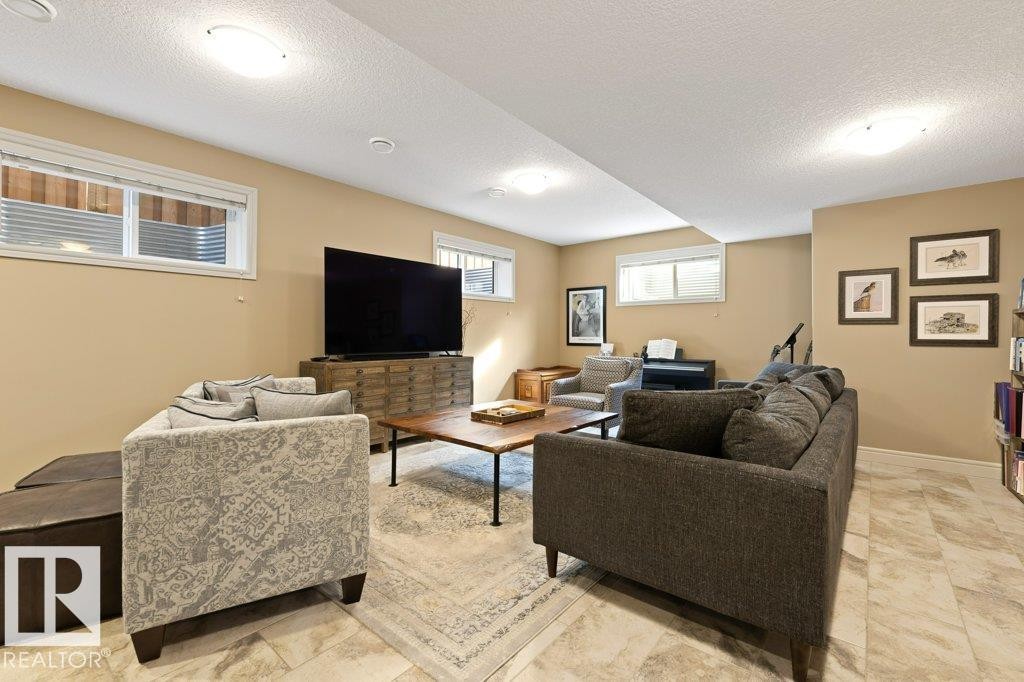 68 Enchanted Way, St. Albert, AB - Indoor
