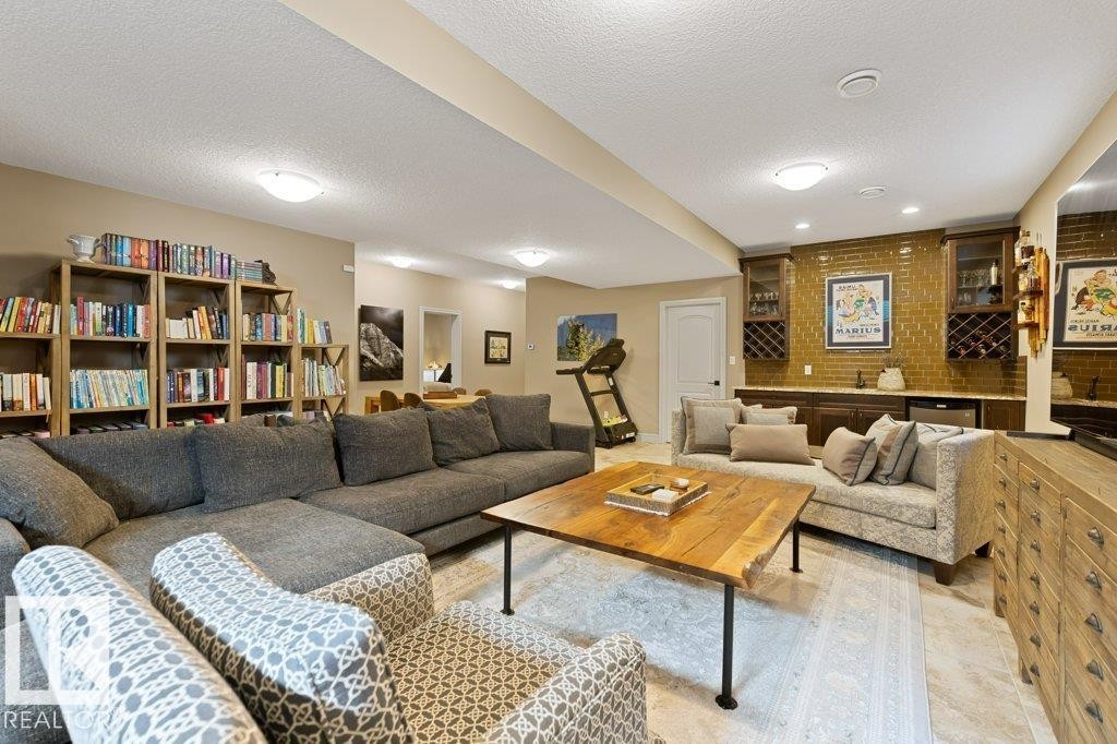 68 Enchanted Way, St. Albert, AB - Indoor Photo Showing Living Room