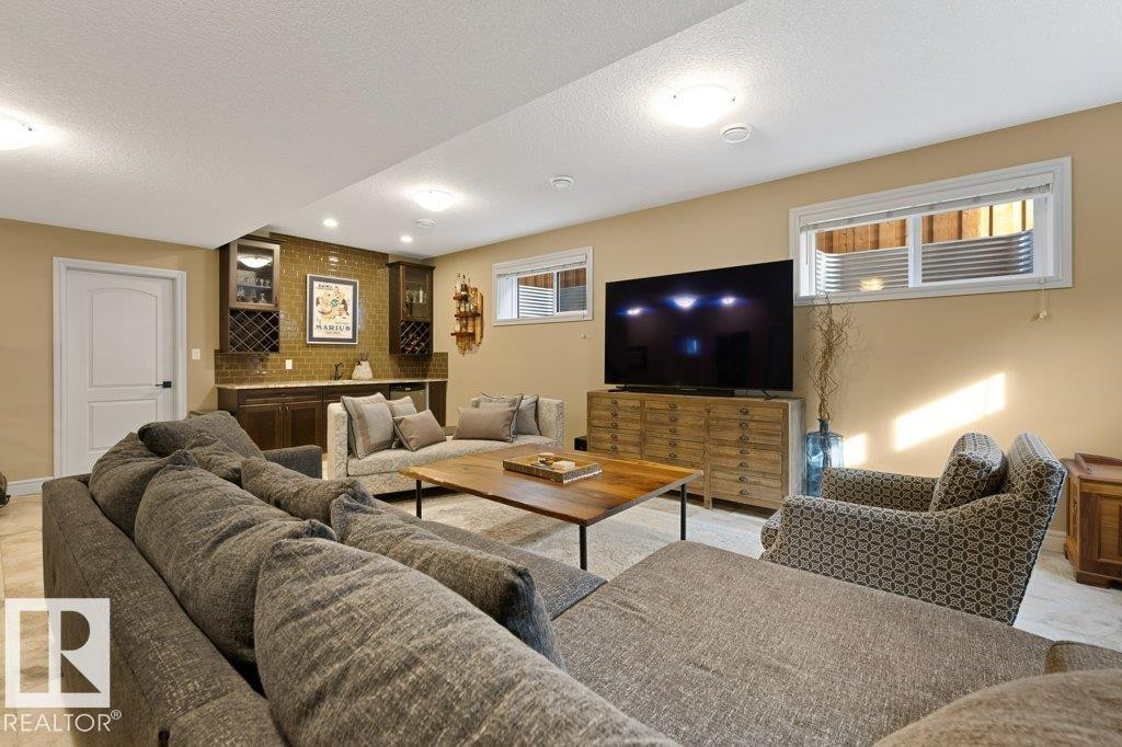 68 Enchanted Way, St. Albert, AB - Indoor