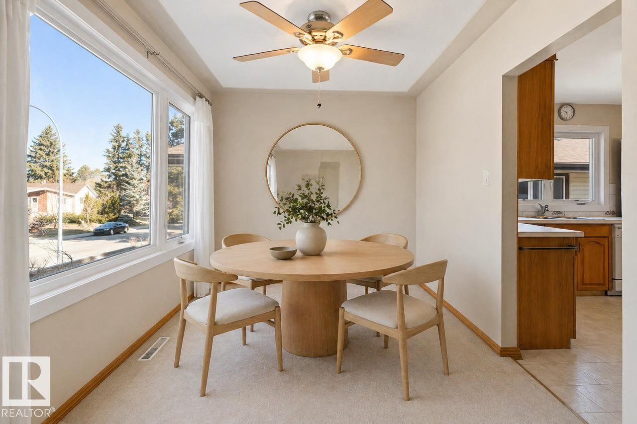 10307 73 Street, Edmonton, AB - Indoor Photo Showing Dining Room