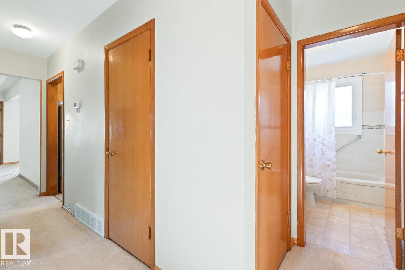 10307 73 Street, Edmonton, AB - Indoor Photo Showing Other Room