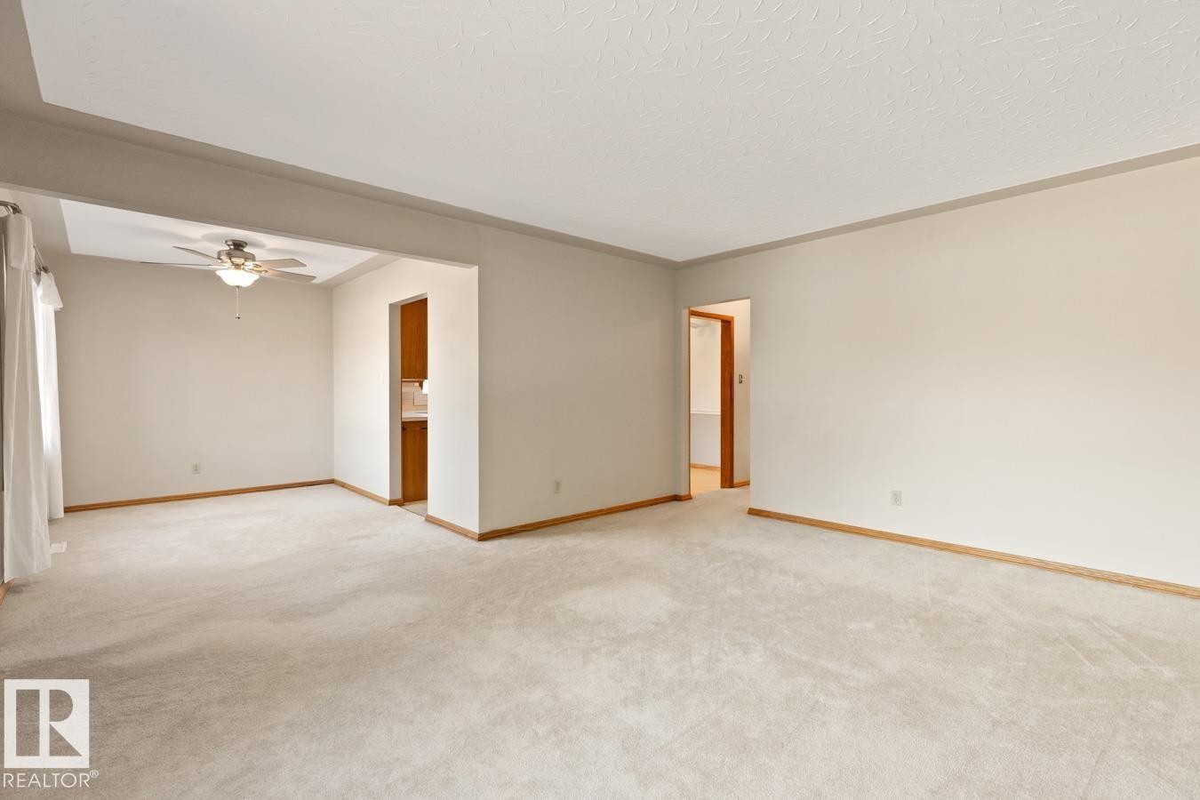 10307 73 Street, Edmonton, AB - Indoor Photo Showing Other Room