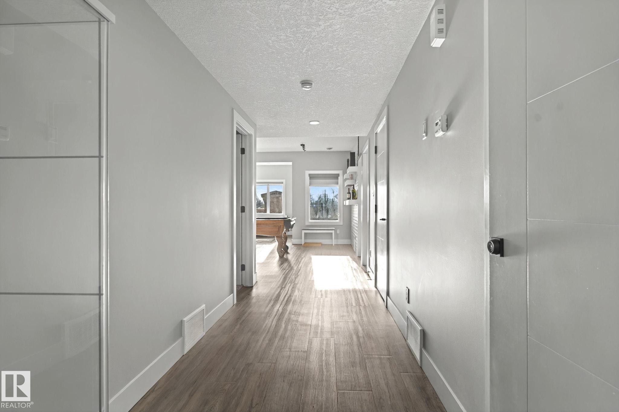 4119 7 Avenue, Edmonton, AB - Indoor Photo Showing Other Room