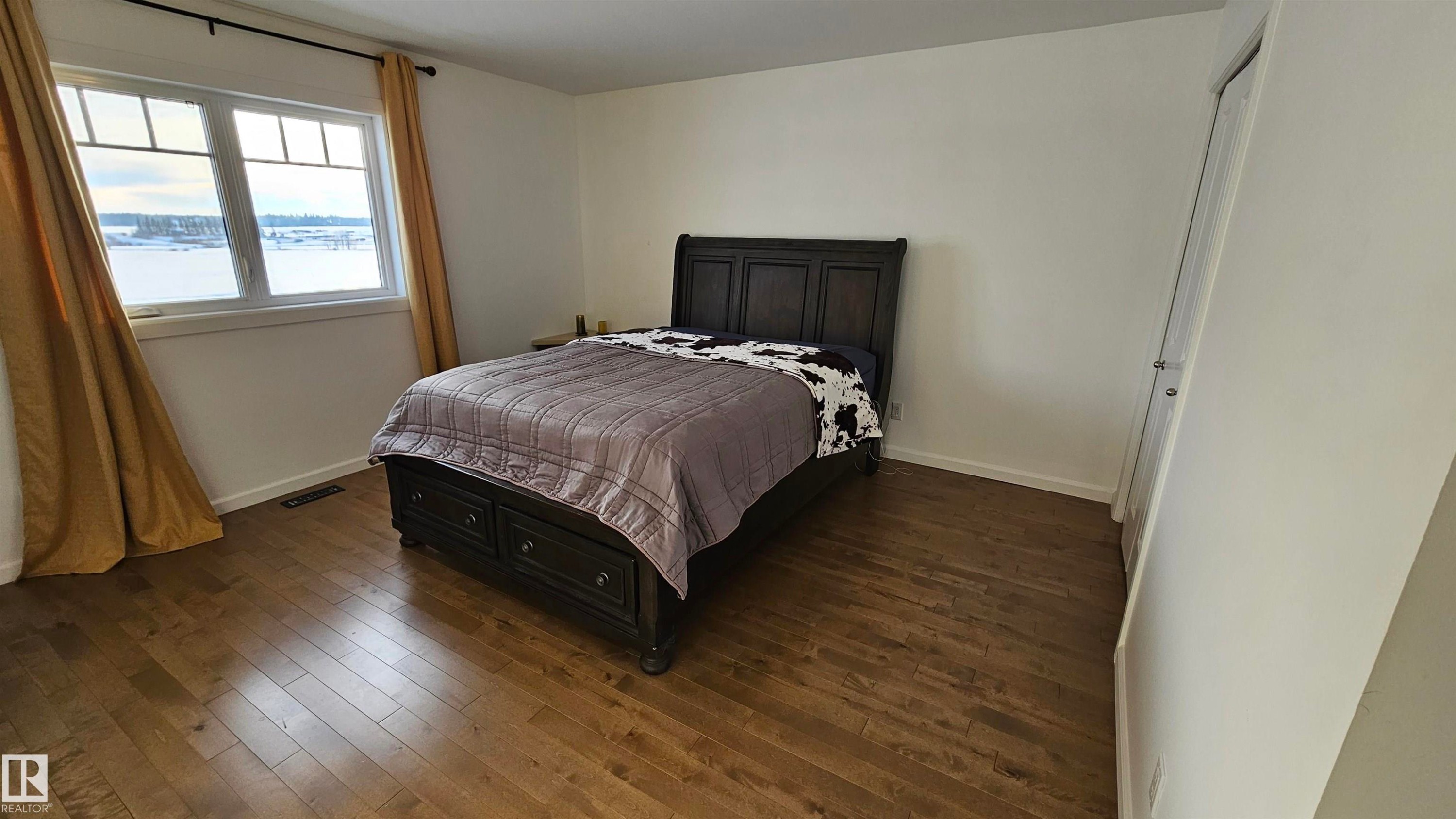 2nd Bedroom - 58513 Range Road 231, Rural Thorhild County, AB - Indoor Photo Showing Bedroom
