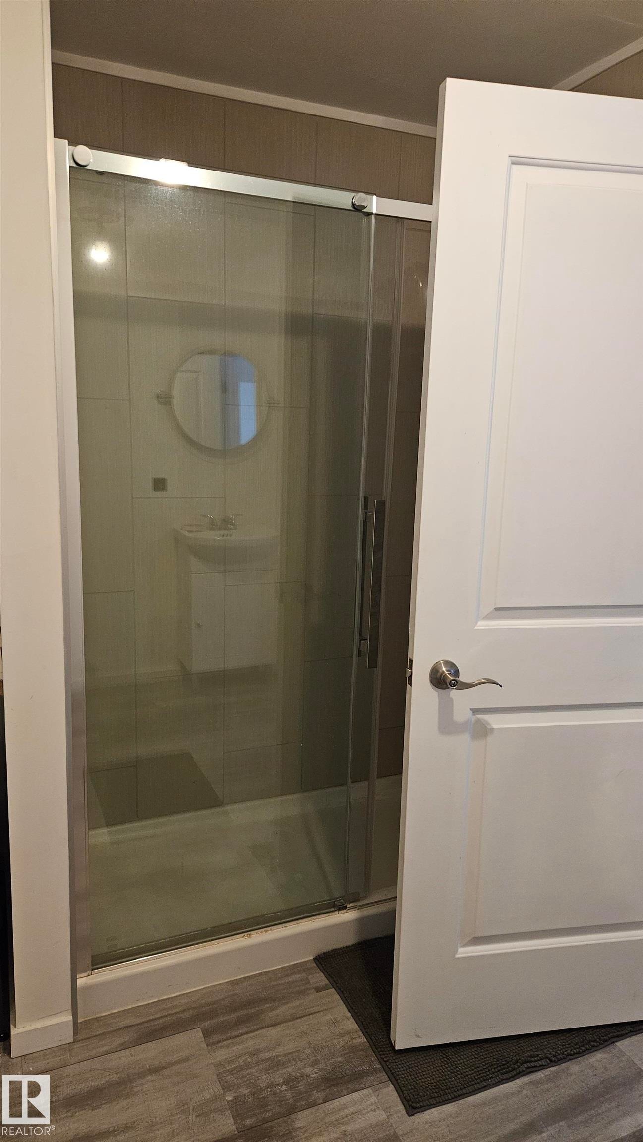 basement bathroom with walk in shower - 58513 Range Road 231, Rural Thorhild County, AB - Indoor Photo Showing Bathroom