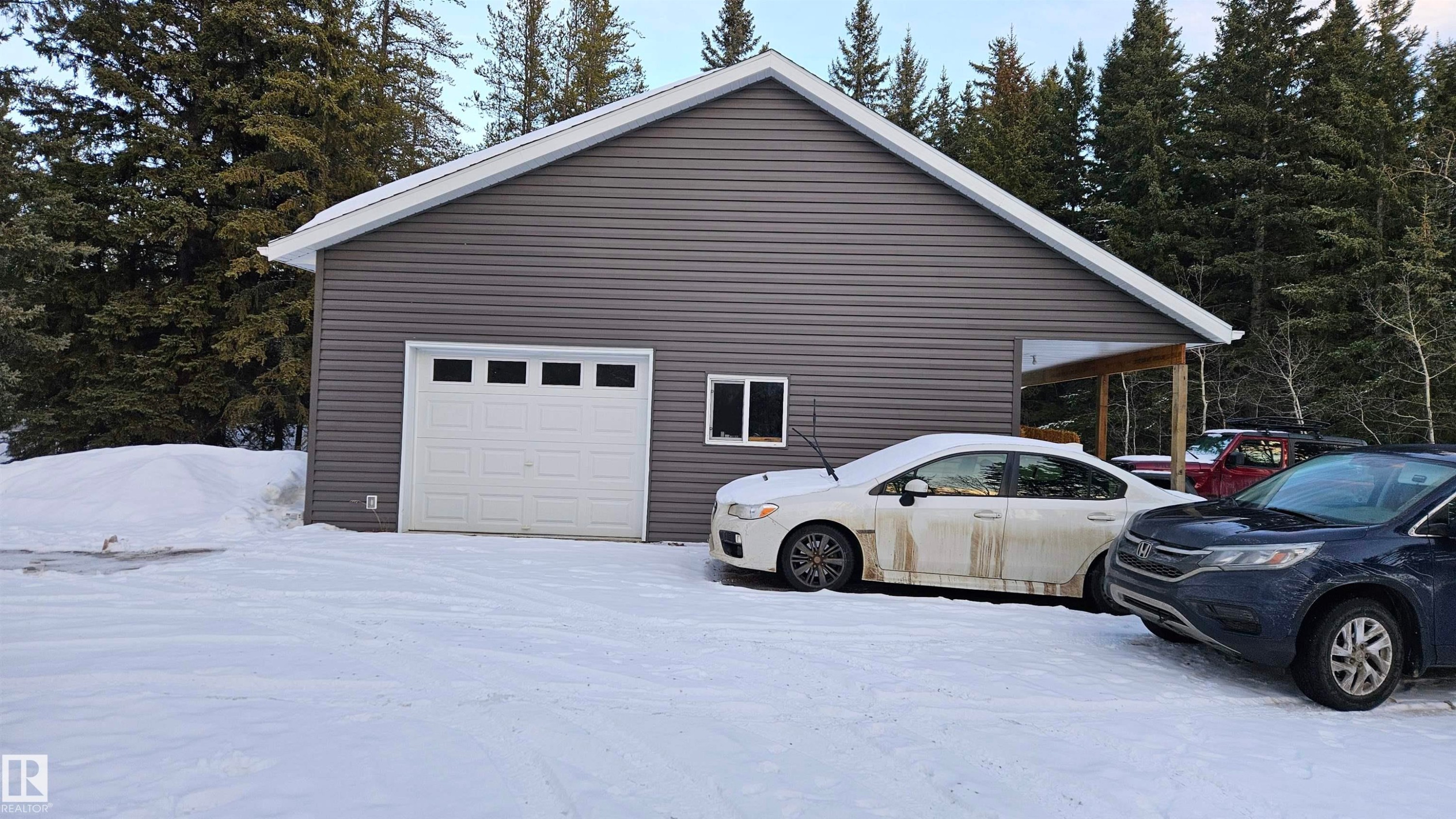 26x26 Oversized garage with in floor heat, 2 overhead doors and floor drain - 58513 Range Road 231, Rural Thorhild County, AB - Outdoor