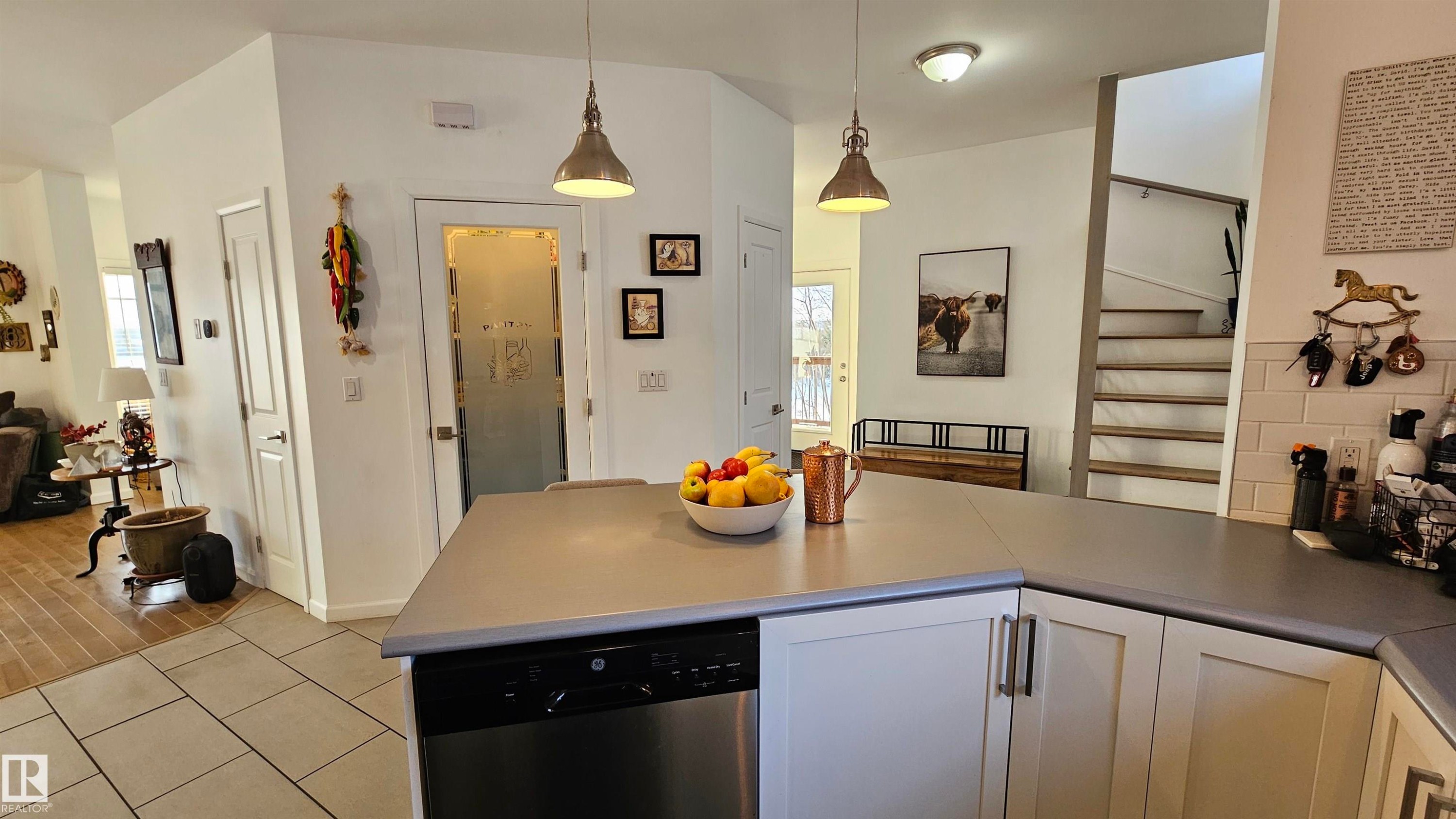 58513 Range Road 231, Rural Thorhild County, AB - Indoor Photo Showing Kitchen