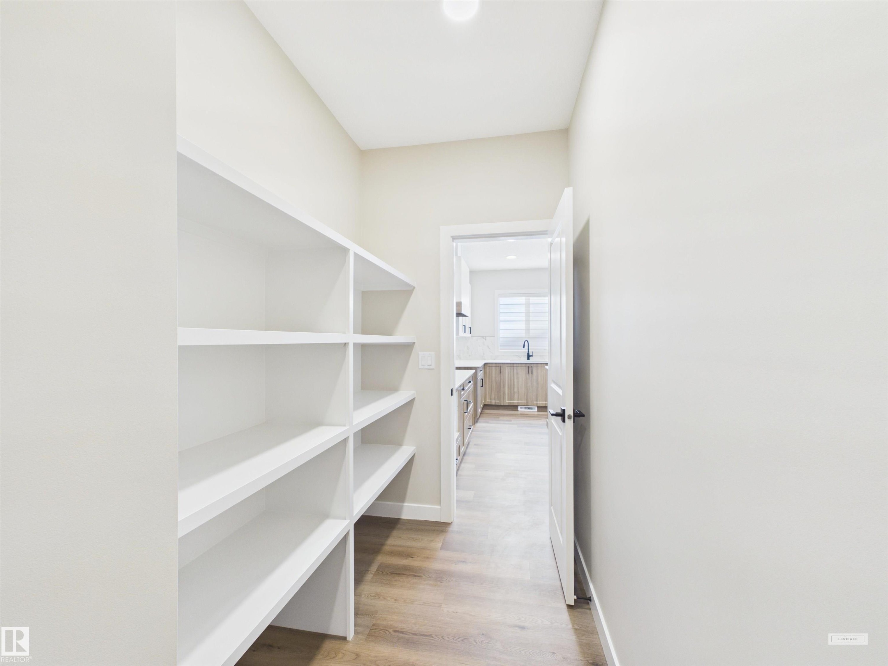 3 Emerson Landing, Spruce Grove, AB - Indoor With Storage
