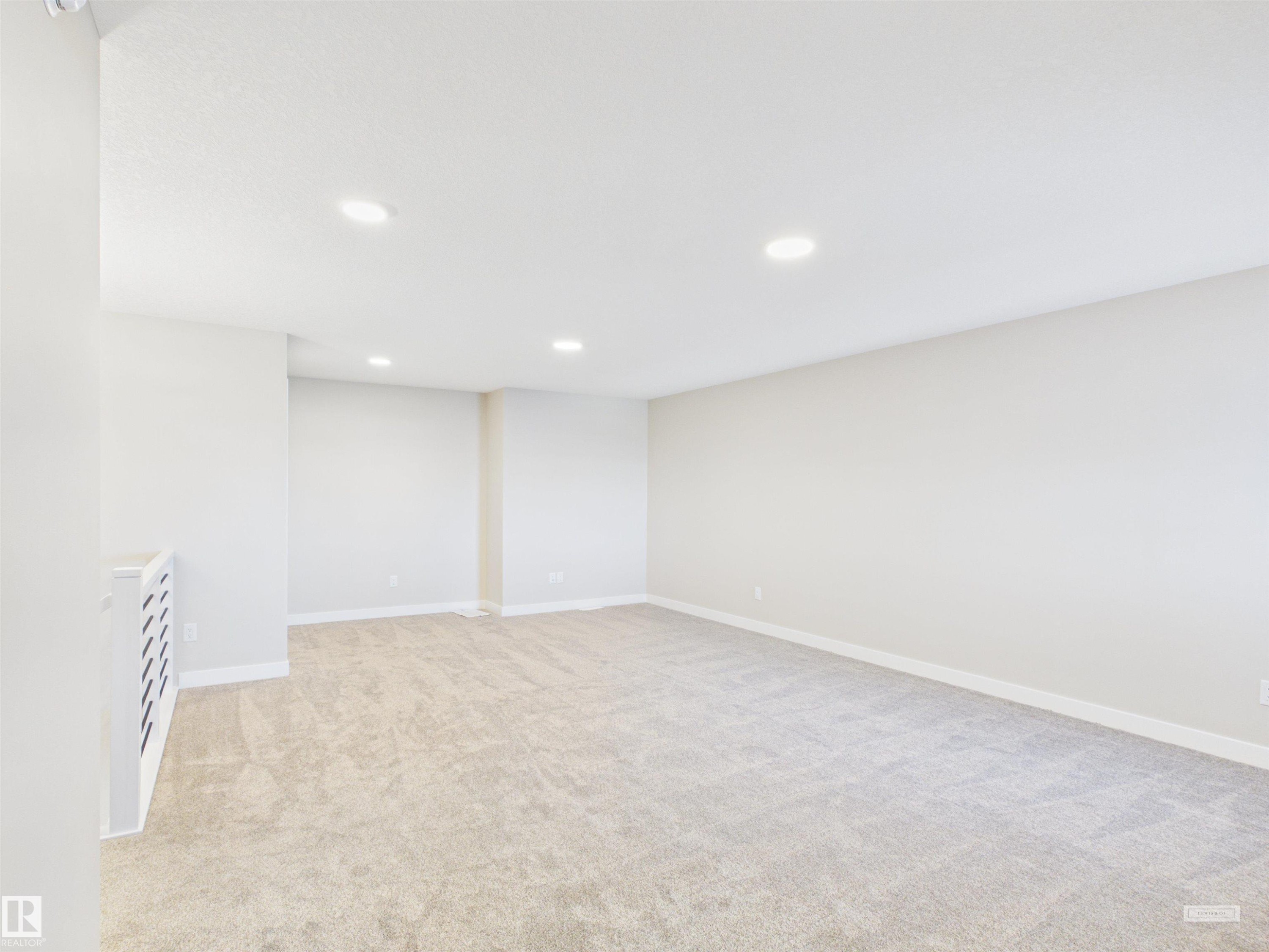 3 Emerson Landing, Spruce Grove, AB - Indoor Photo Showing Other Room