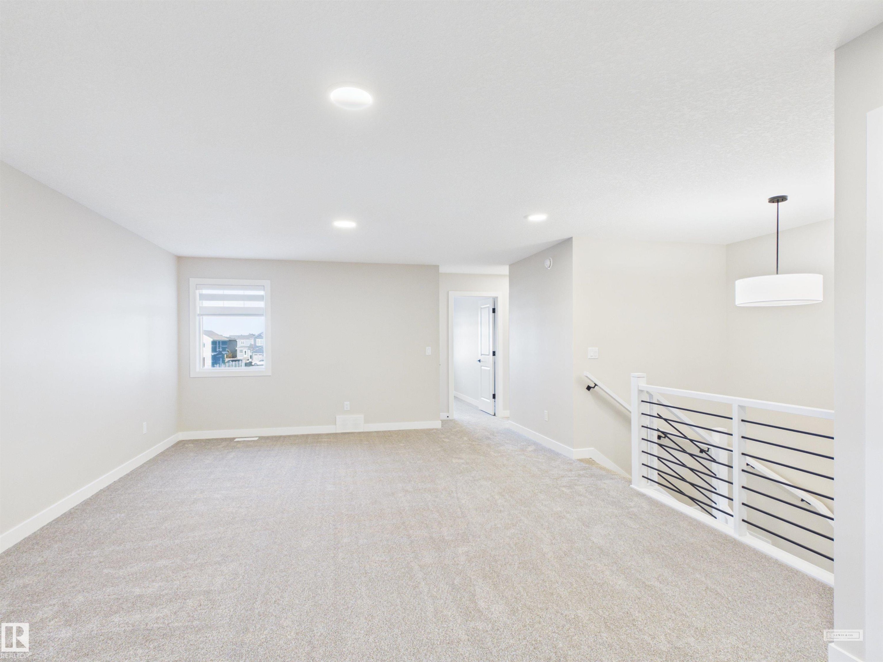 3 Emerson Landing, Spruce Grove, AB - Indoor Photo Showing Other Room