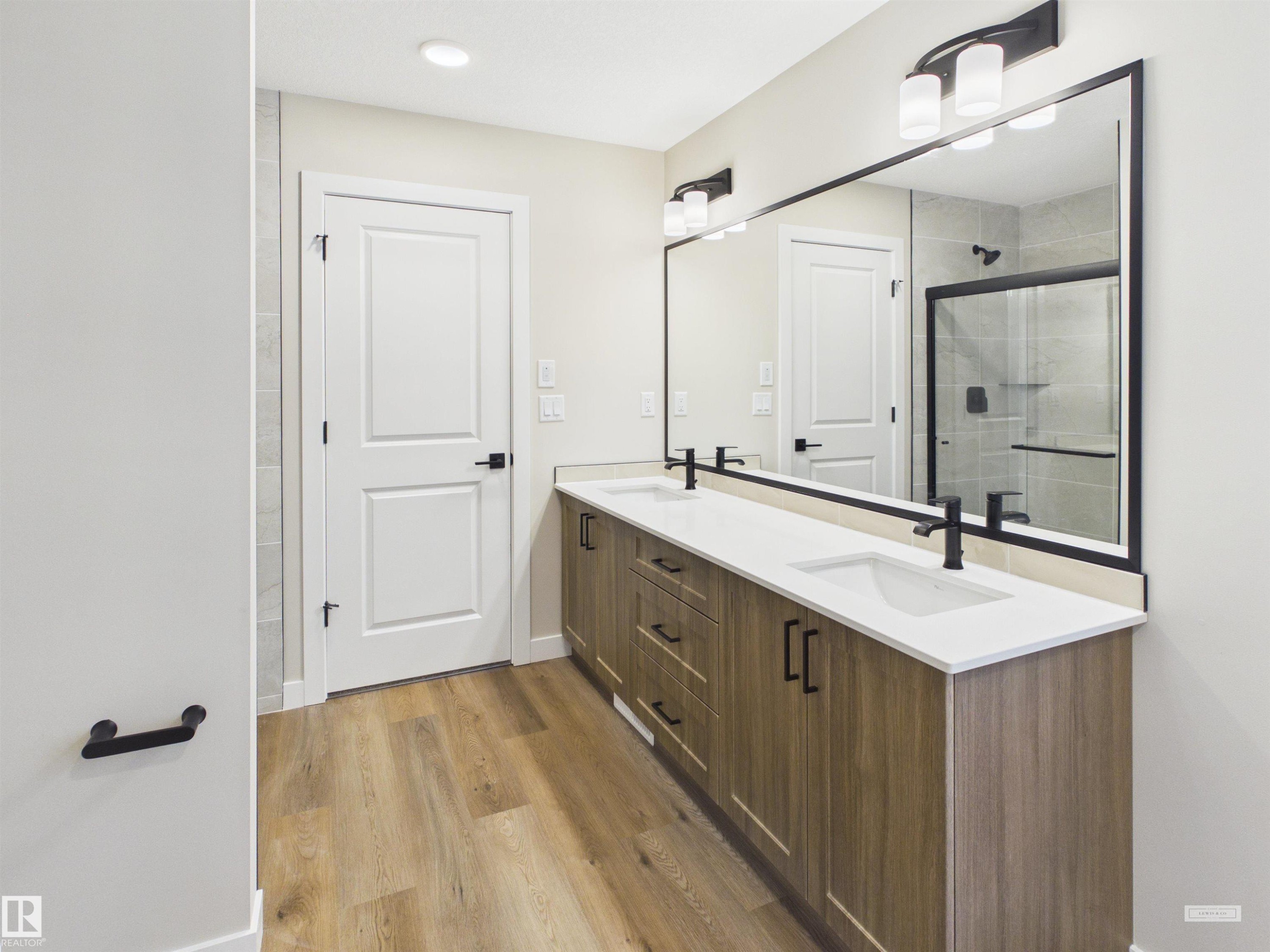 3 Emerson Landing, Spruce Grove, AB - Indoor Photo Showing Bathroom