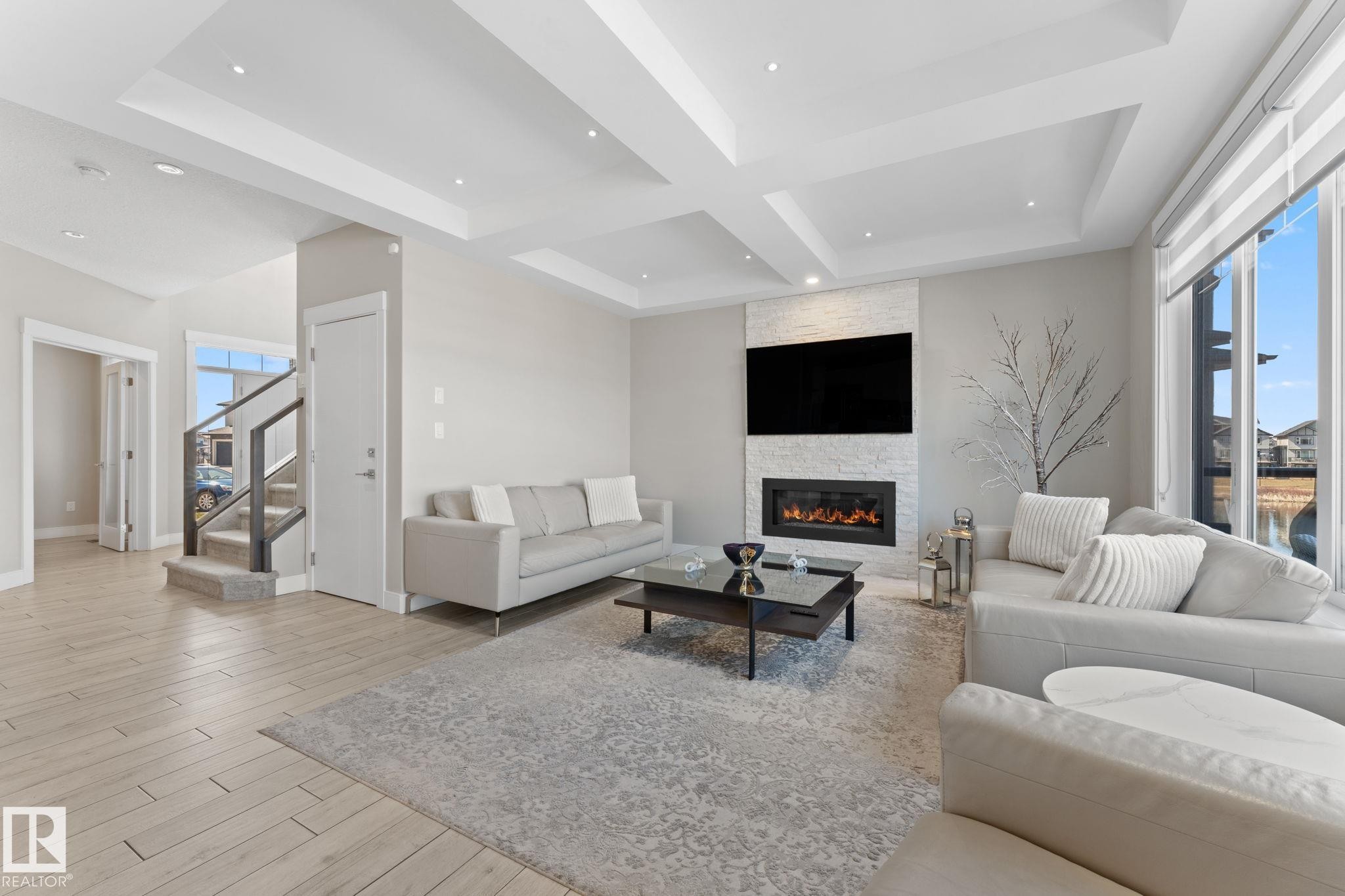 7640 179 Avenue, Edmonton, AB - Indoor Photo Showing Living Room With Fireplace