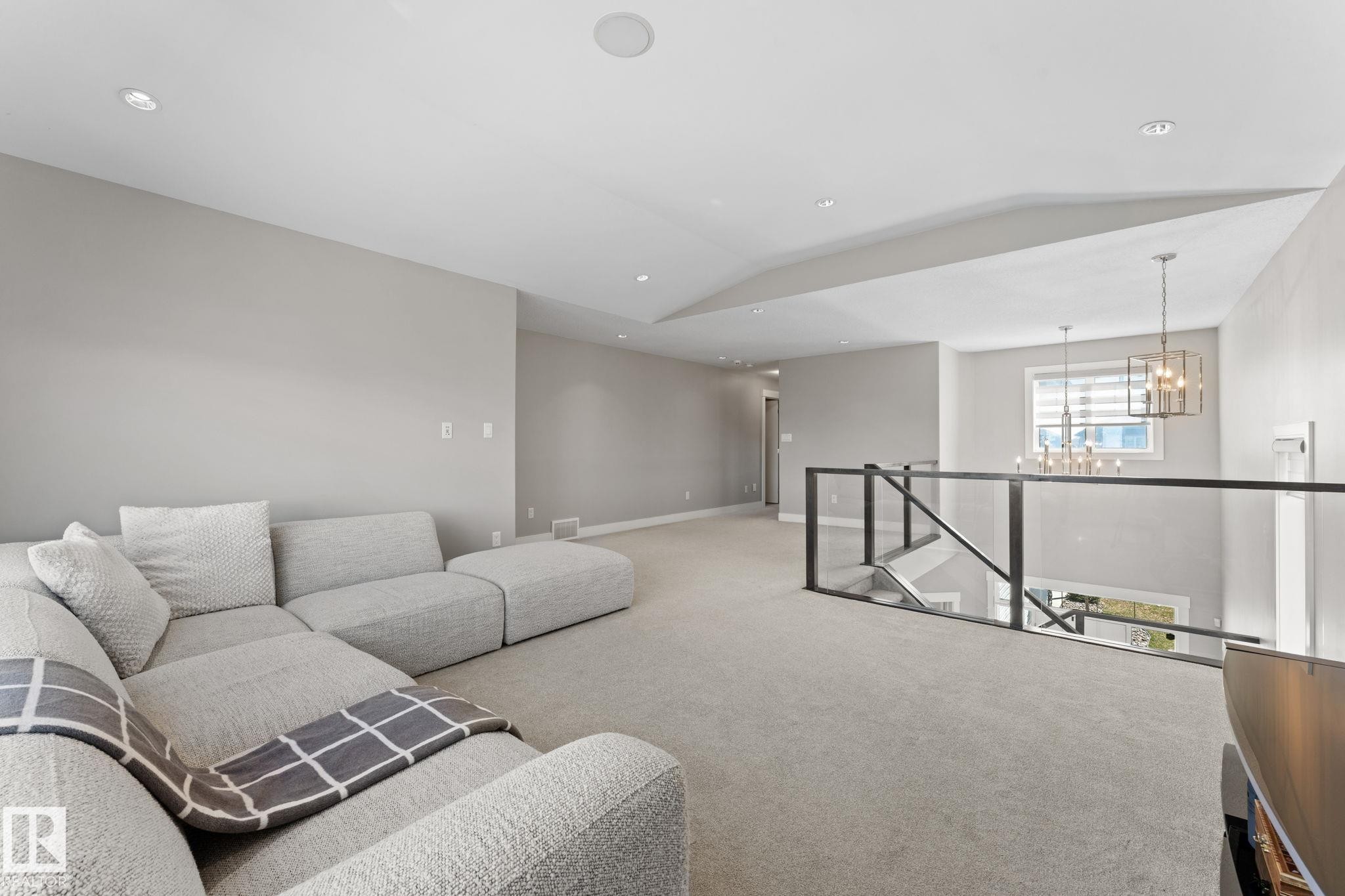 7640 179 Avenue, Edmonton, AB - Indoor Photo Showing Other Room