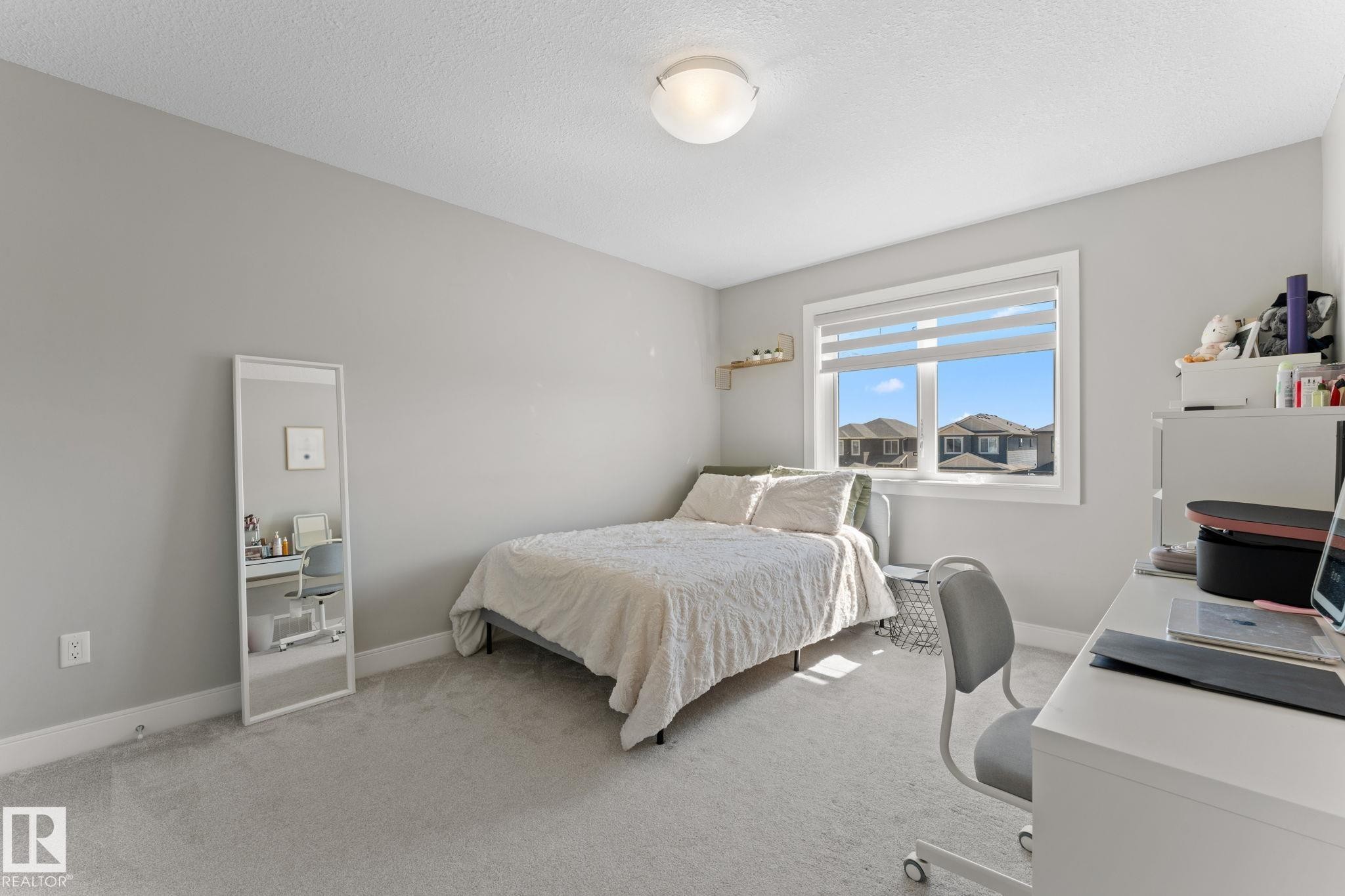 7640 179 Avenue, Edmonton, AB - Indoor Photo Showing Bedroom