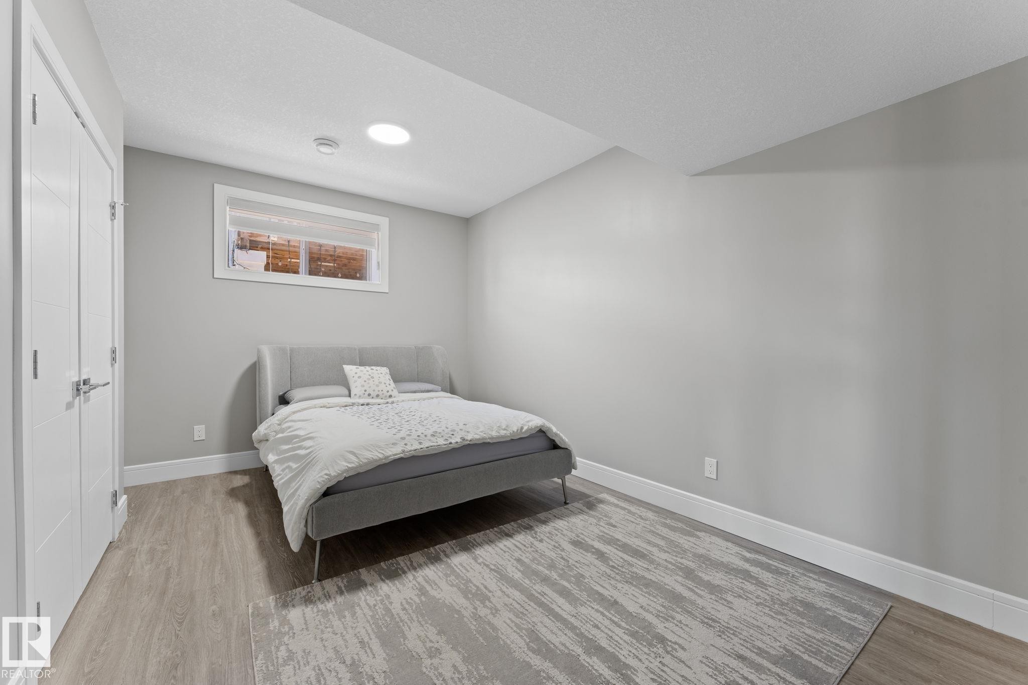7640 179 Avenue, Edmonton, AB - Indoor Photo Showing Bedroom