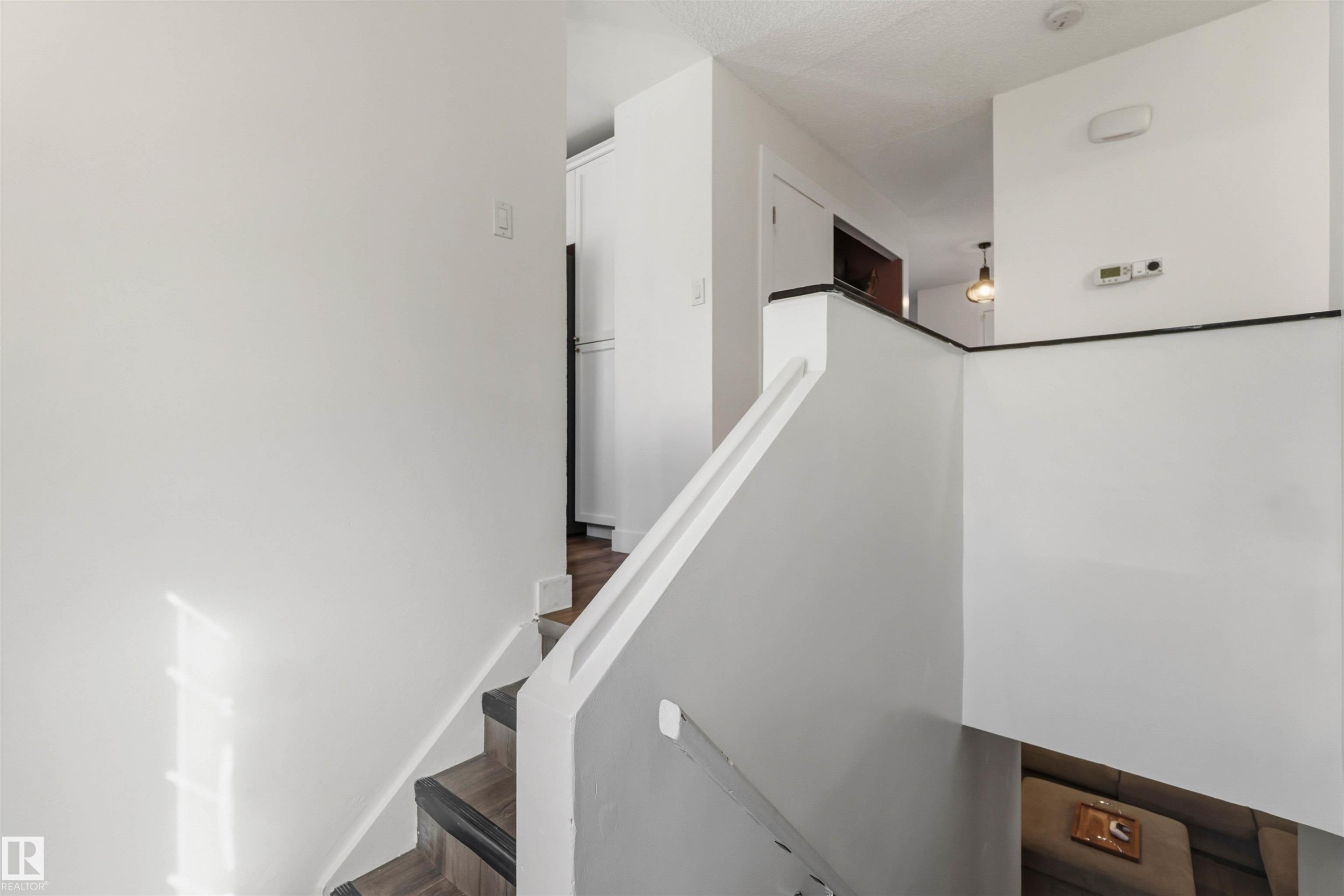 3119 110 Avenue, Edmonton, AB - Indoor Photo Showing Other Room