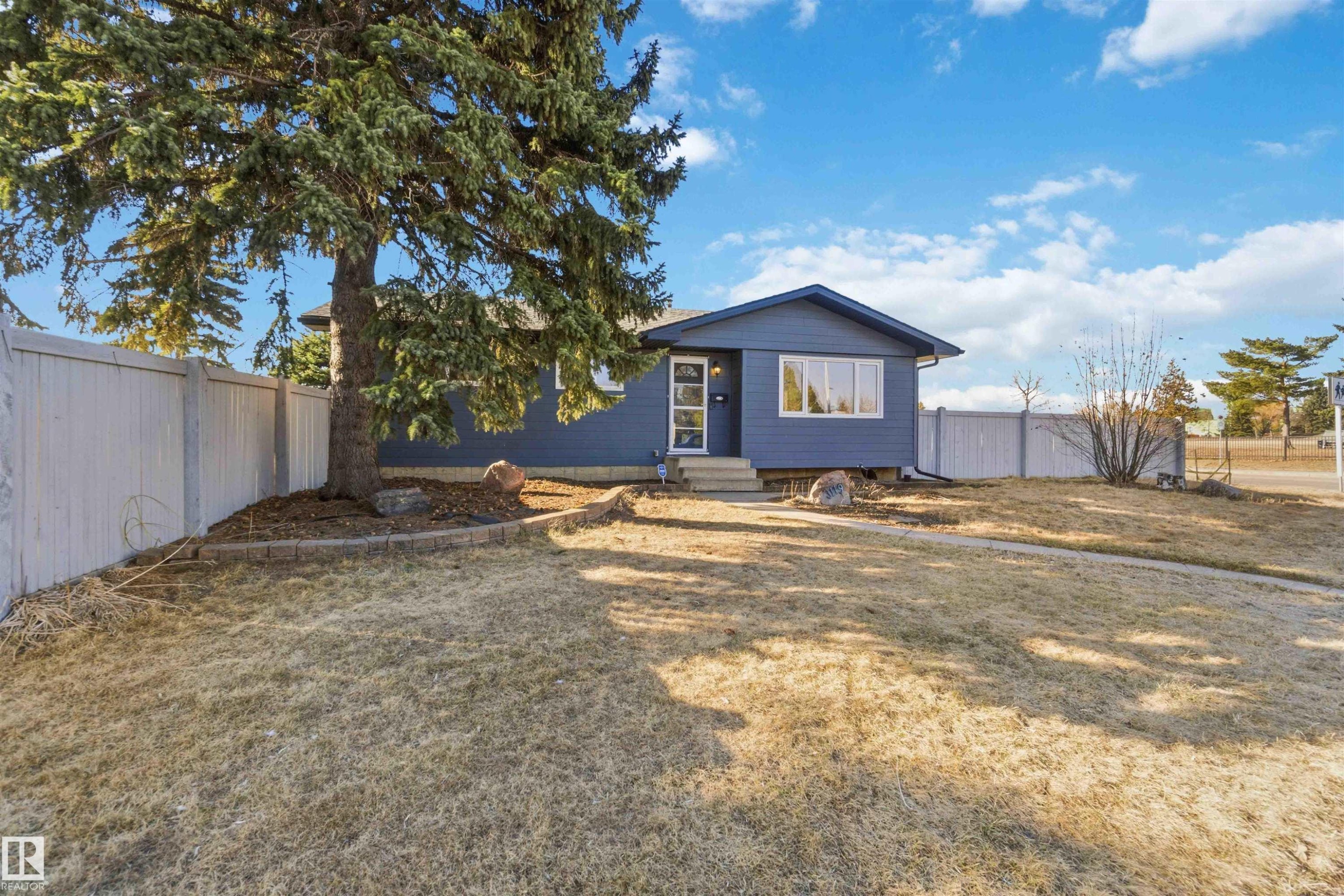 3119 110 Avenue, Edmonton, AB - Outdoor