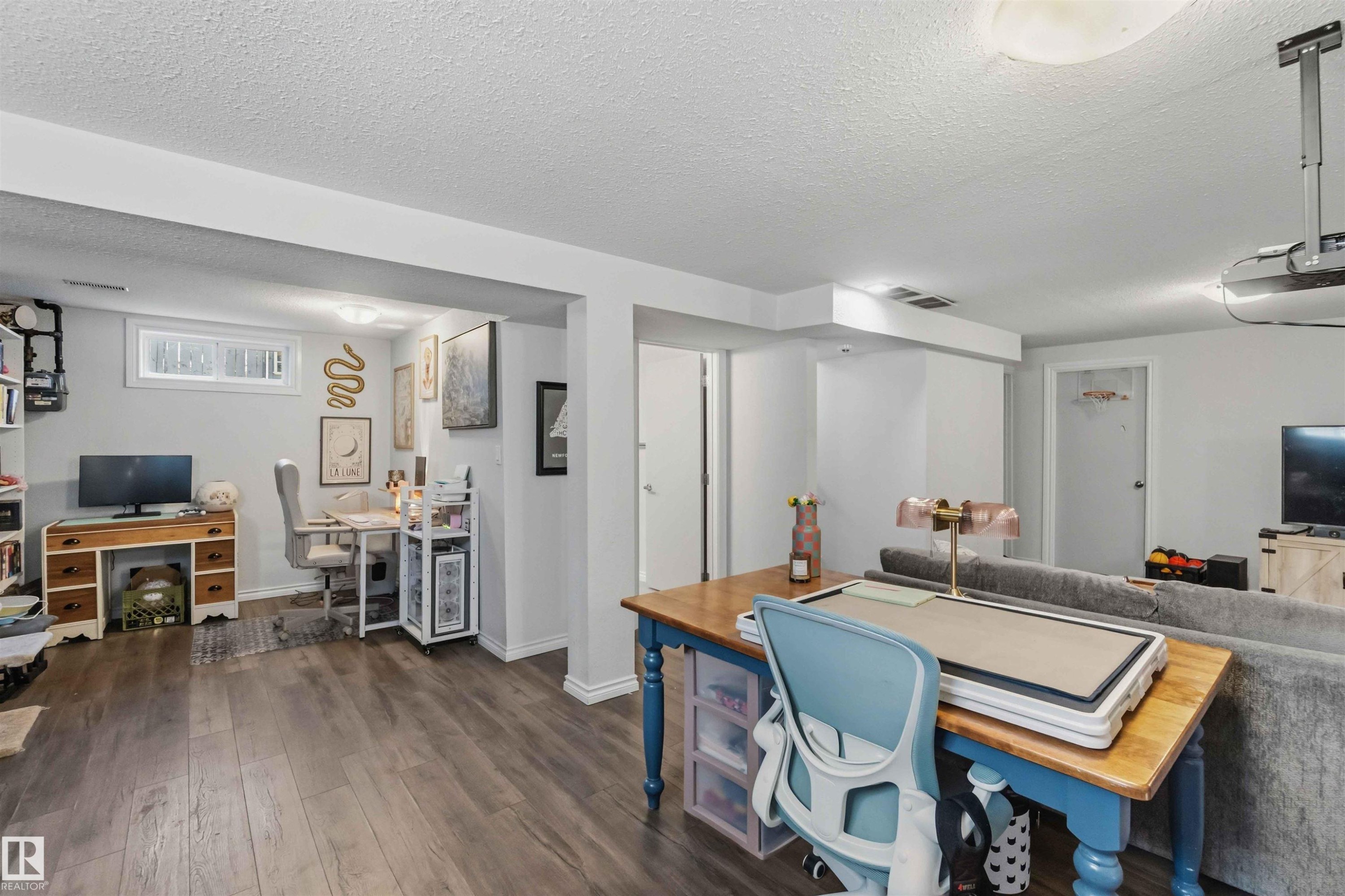 3119 110 Avenue, Edmonton, AB - Indoor