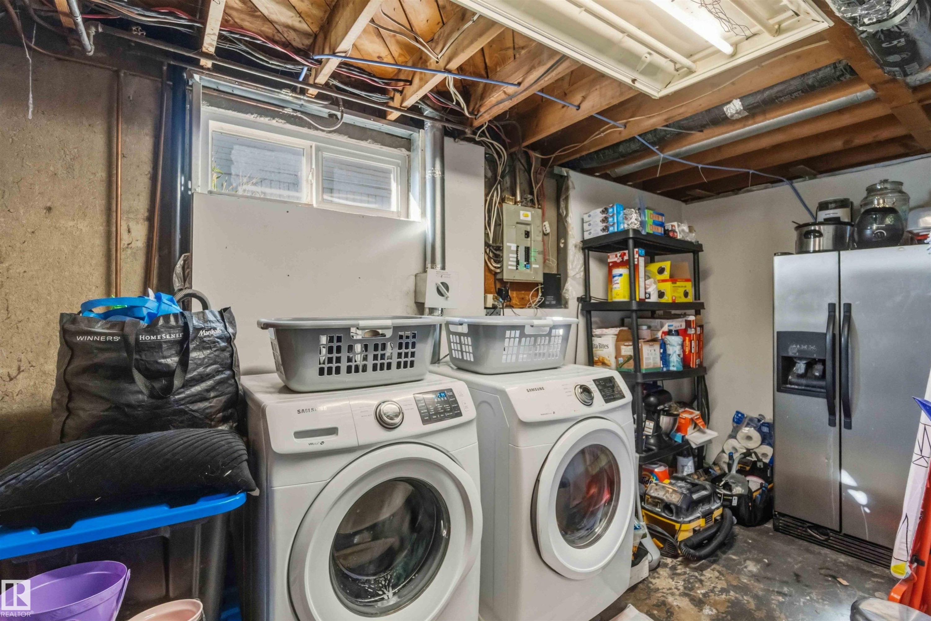 3119 110 Avenue, Edmonton, AB - Indoor Photo Showing Laundry Room
