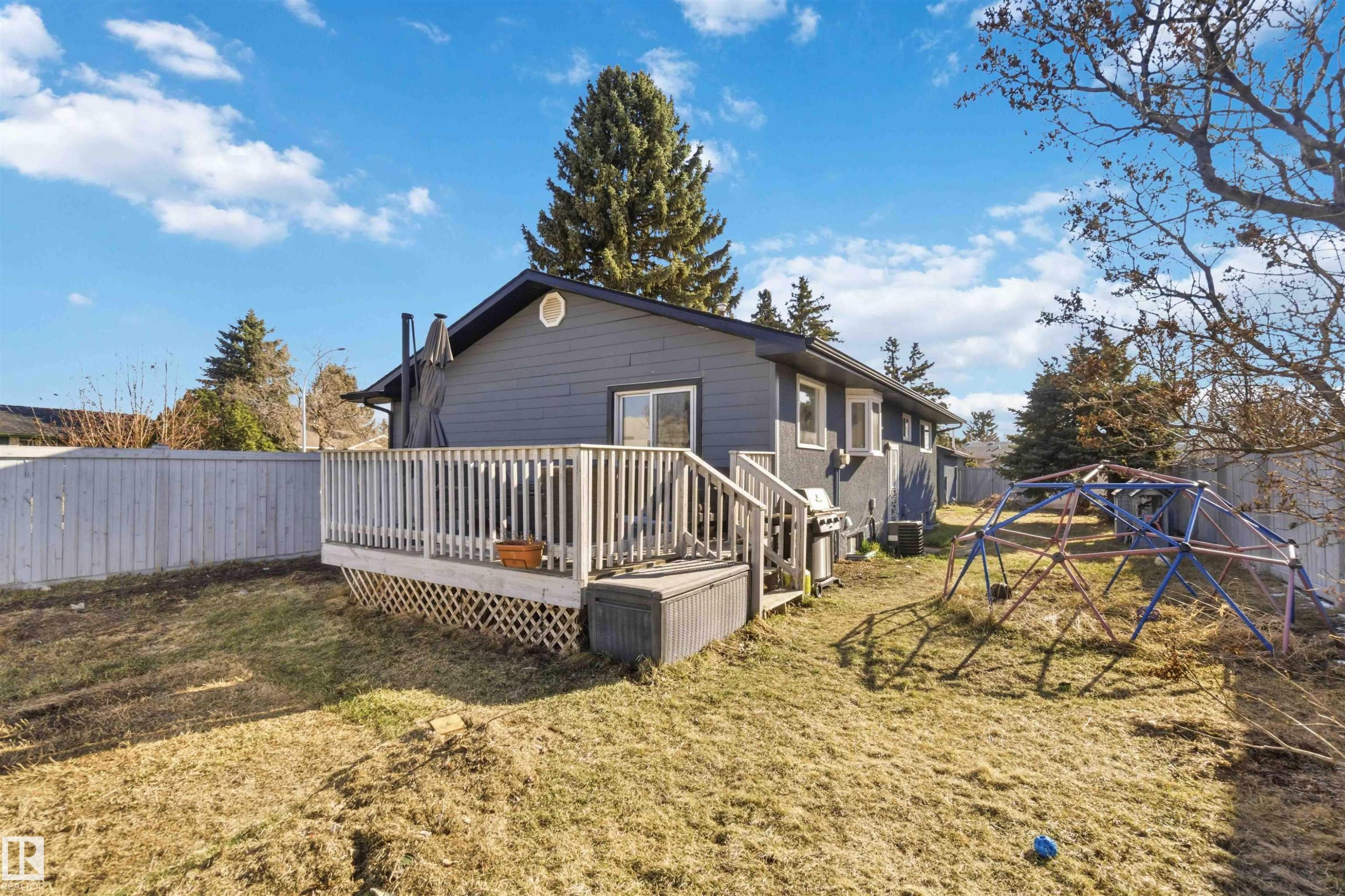 3119 110 Avenue, Edmonton, AB - Outdoor