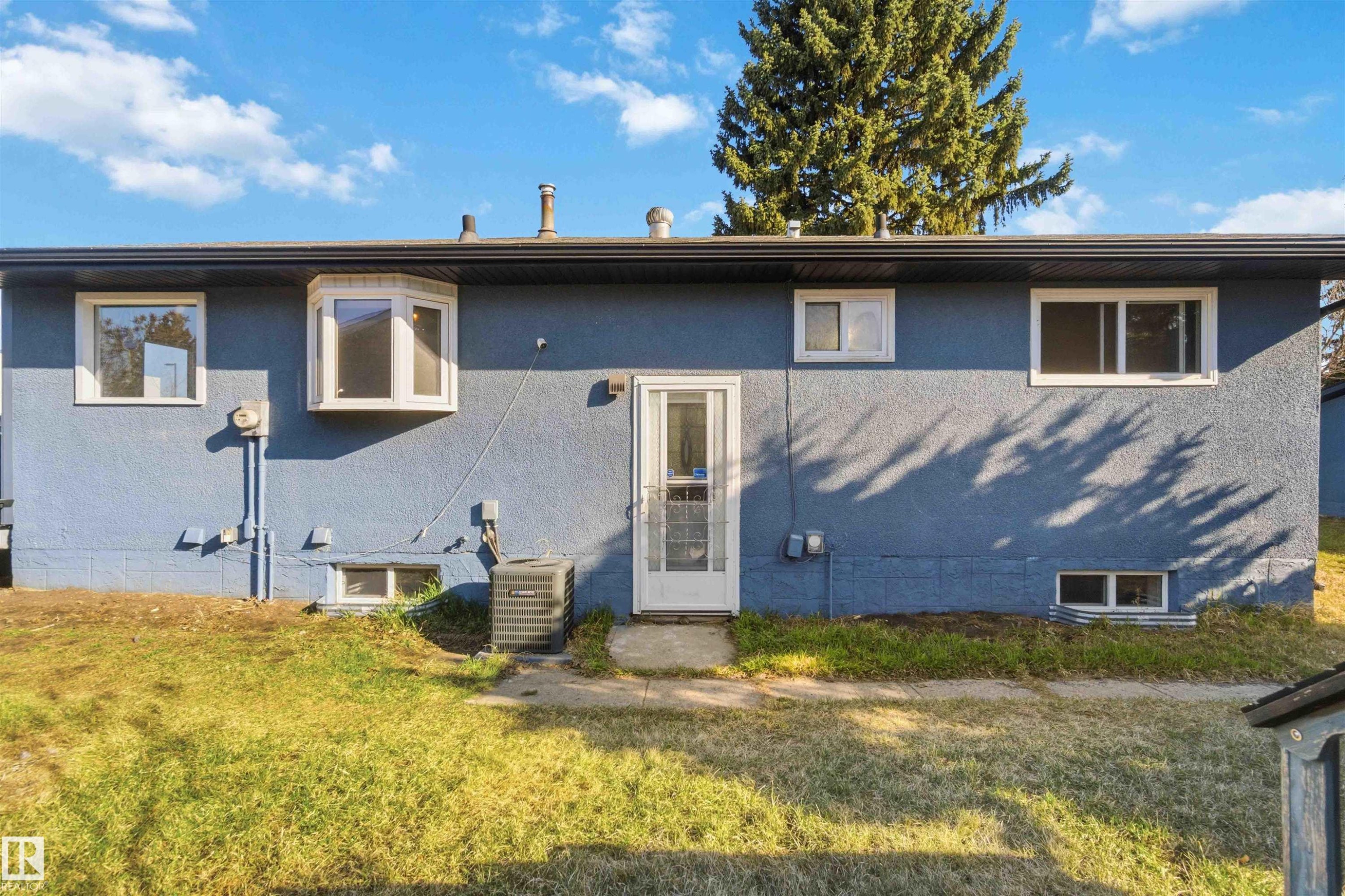 3119 110 Avenue, Edmonton, AB - Outdoor