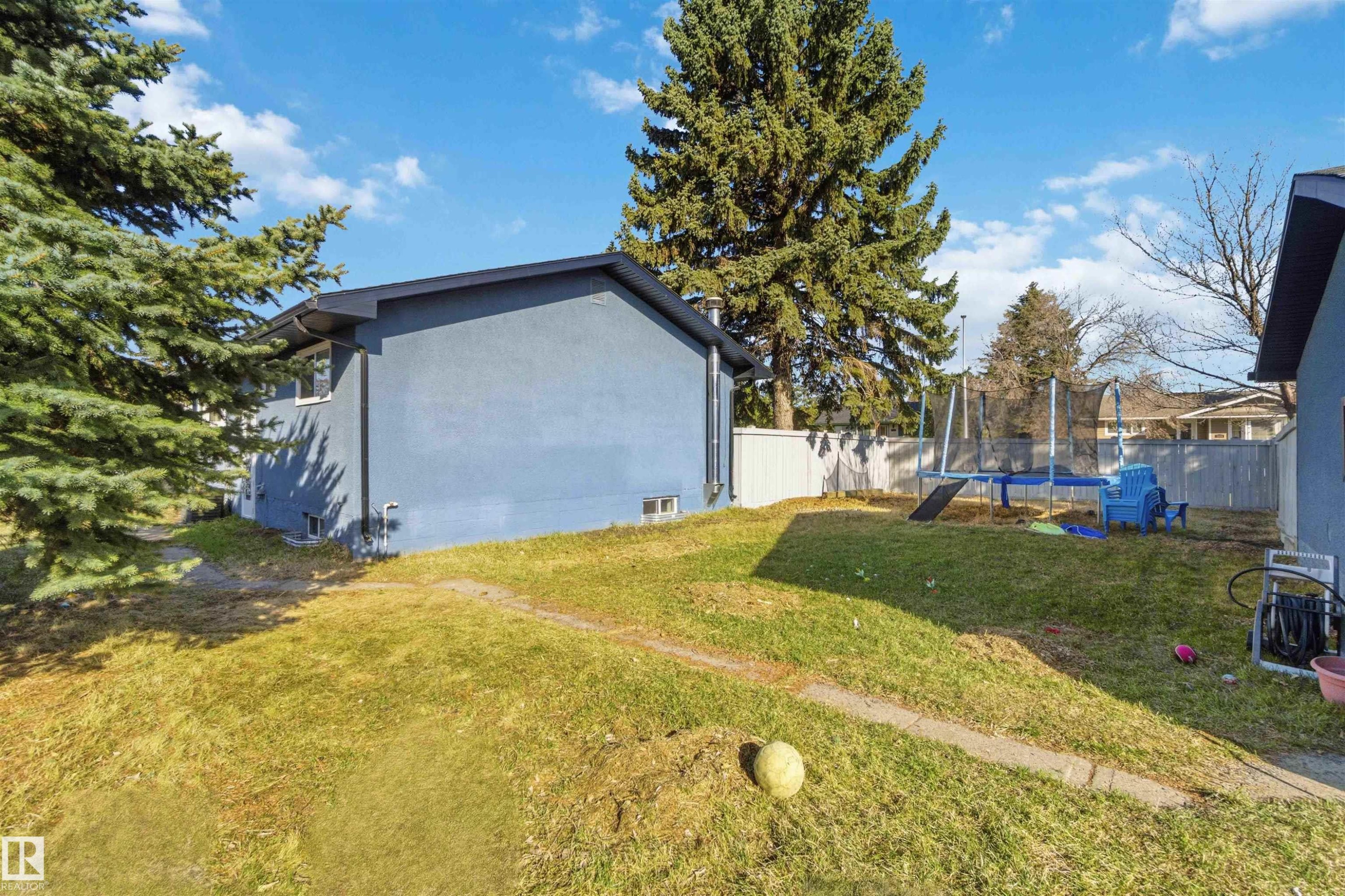 3119 110 Avenue, Edmonton, AB - Outdoor