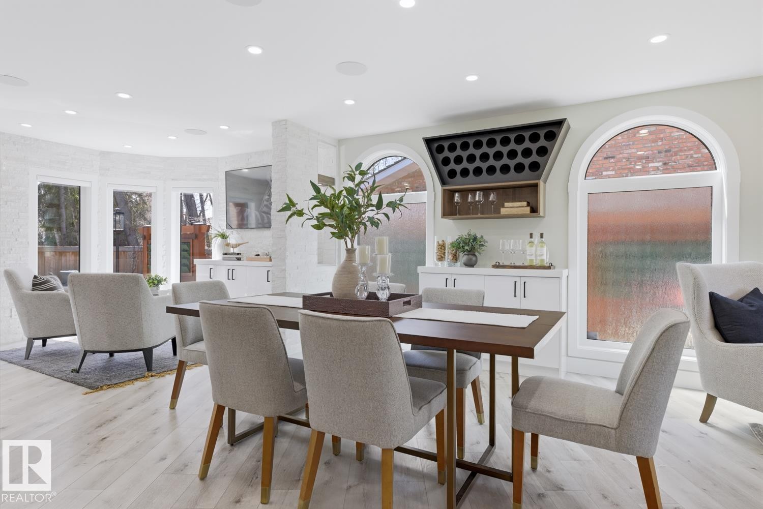 439 Rooney Crescent, Edmonton, AB - Indoor Photo Showing Dining Room