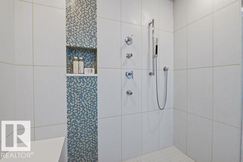 439 Rooney Crescent, Edmonton, AB - Indoor