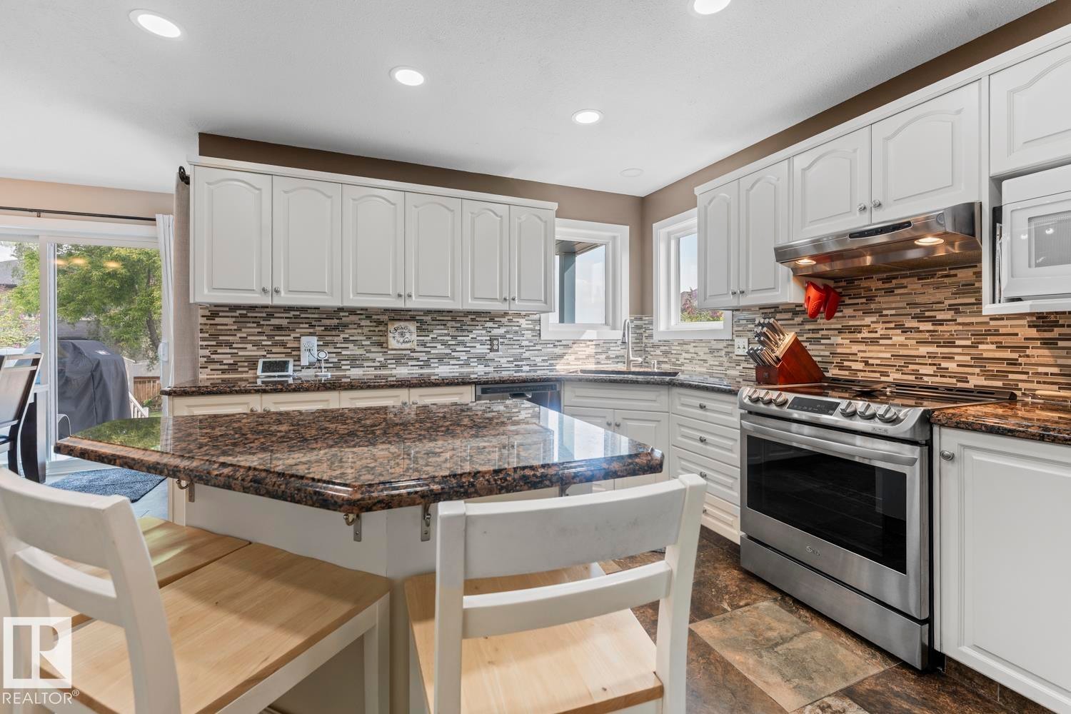 1802 2 Avenue, Cold Lake, AB