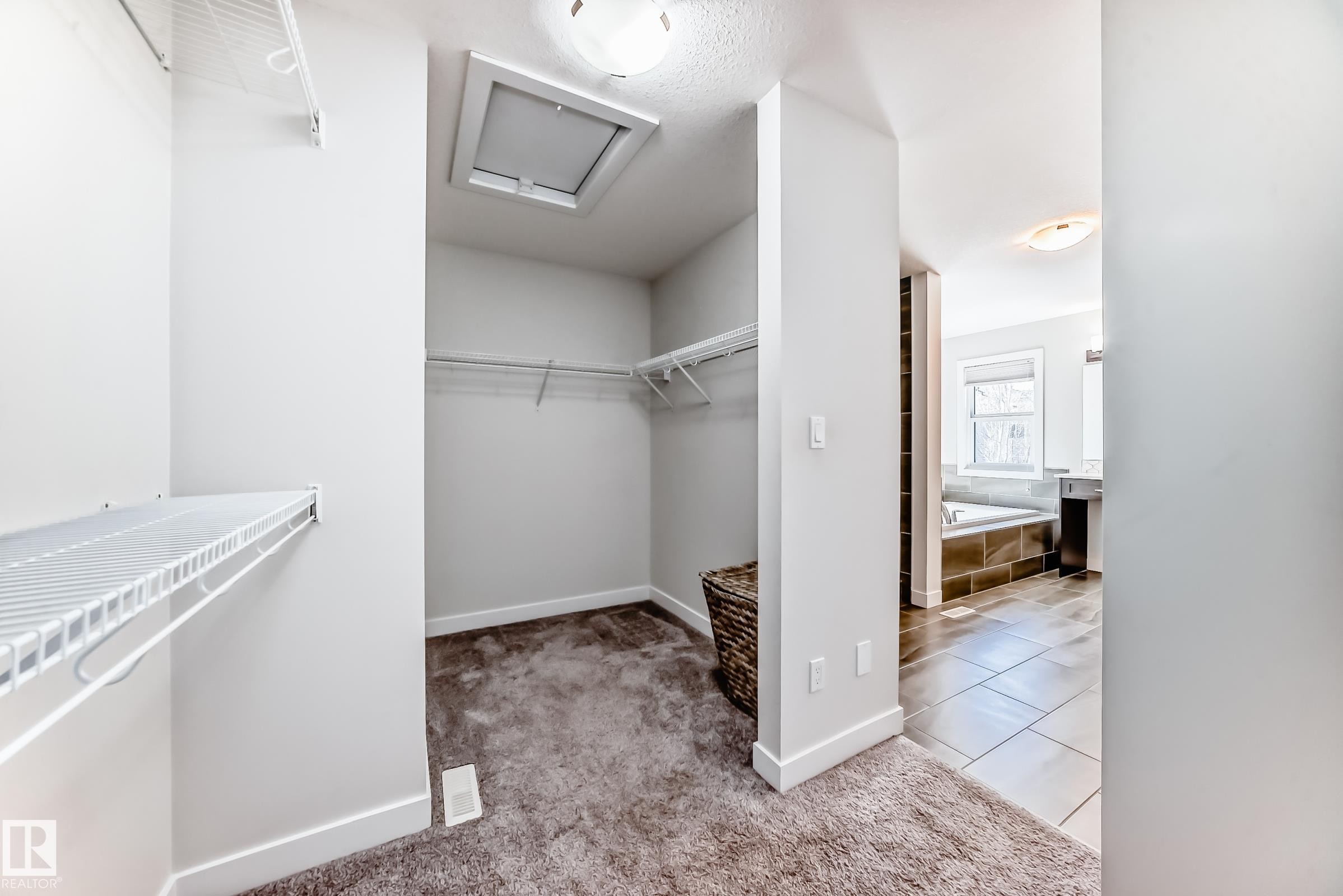 6479 Elston Loop, Edmonton, AB - Indoor With Storage